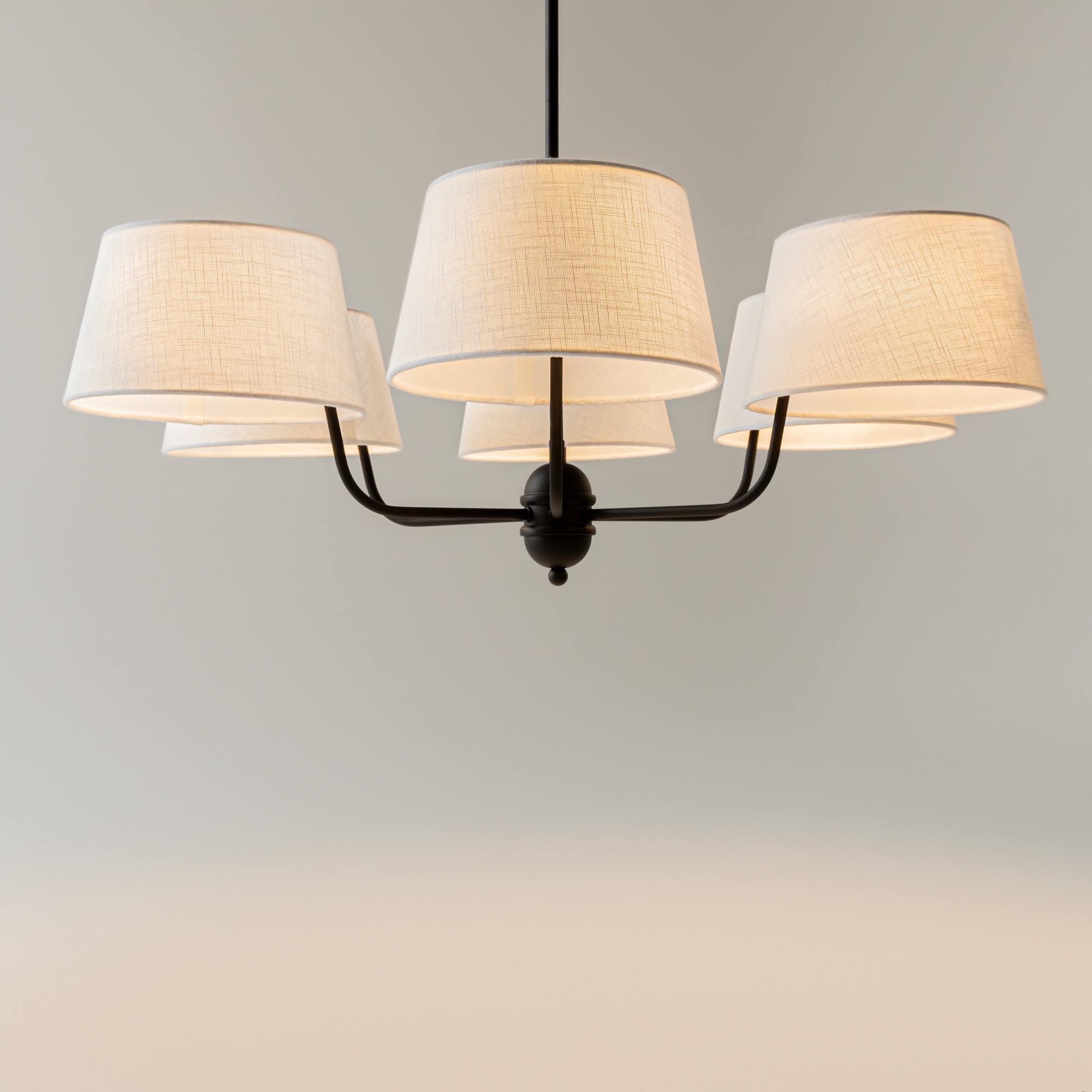 картинка Люстра Maytoni MOD360PL-06B от магазина pro-decor.kz