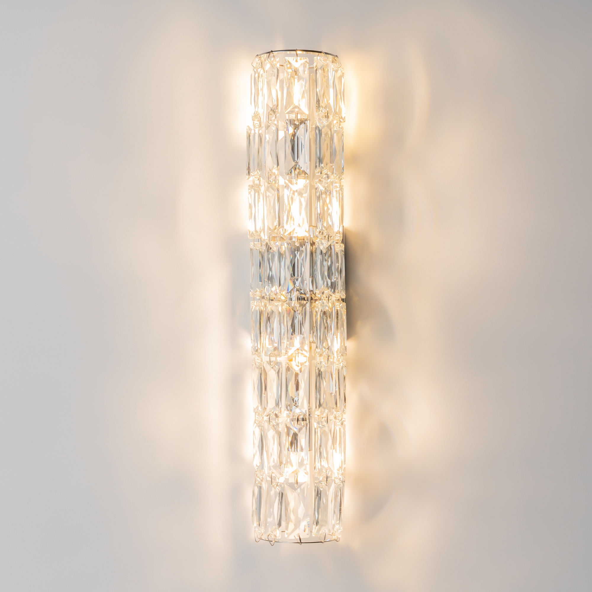 картинка Бра Maytoni Talento DIA008WL-02CH от магазина pro-decor.kz