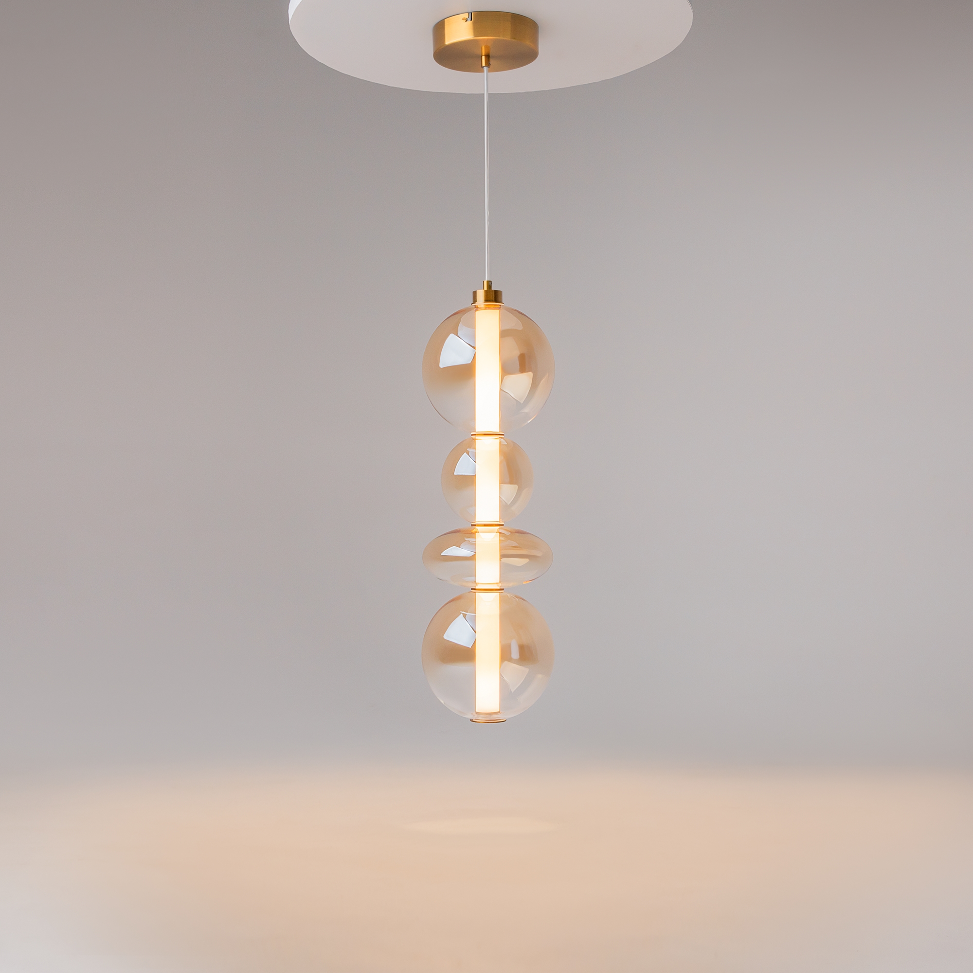 картинка Подвесной светильник Maytoni MOD307PL-L36BS3K от магазина pro-decor.kz