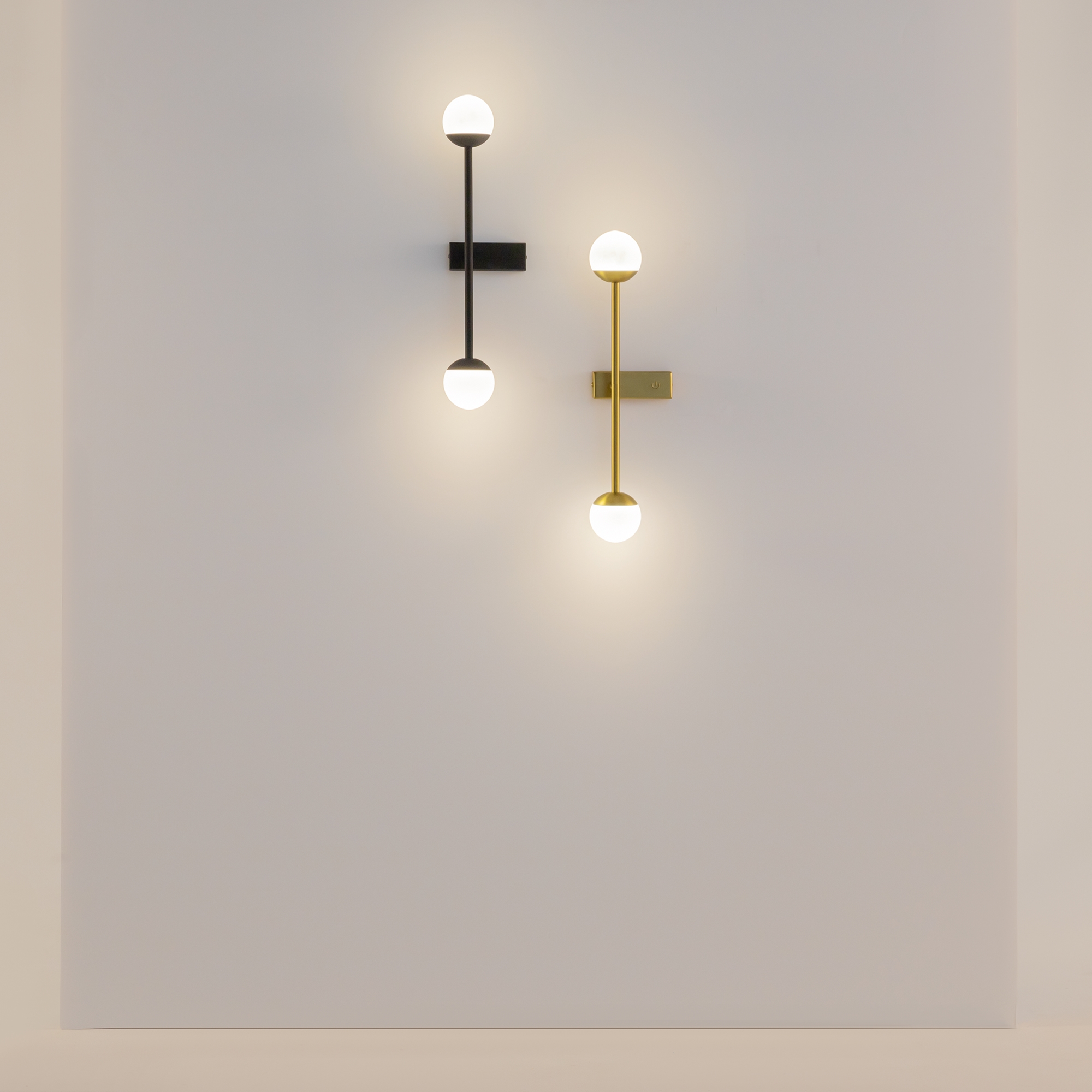 картинка Настенный светильник (бра) Maytoni MOD285WL-L10BS3K от магазина pro-decor.kz