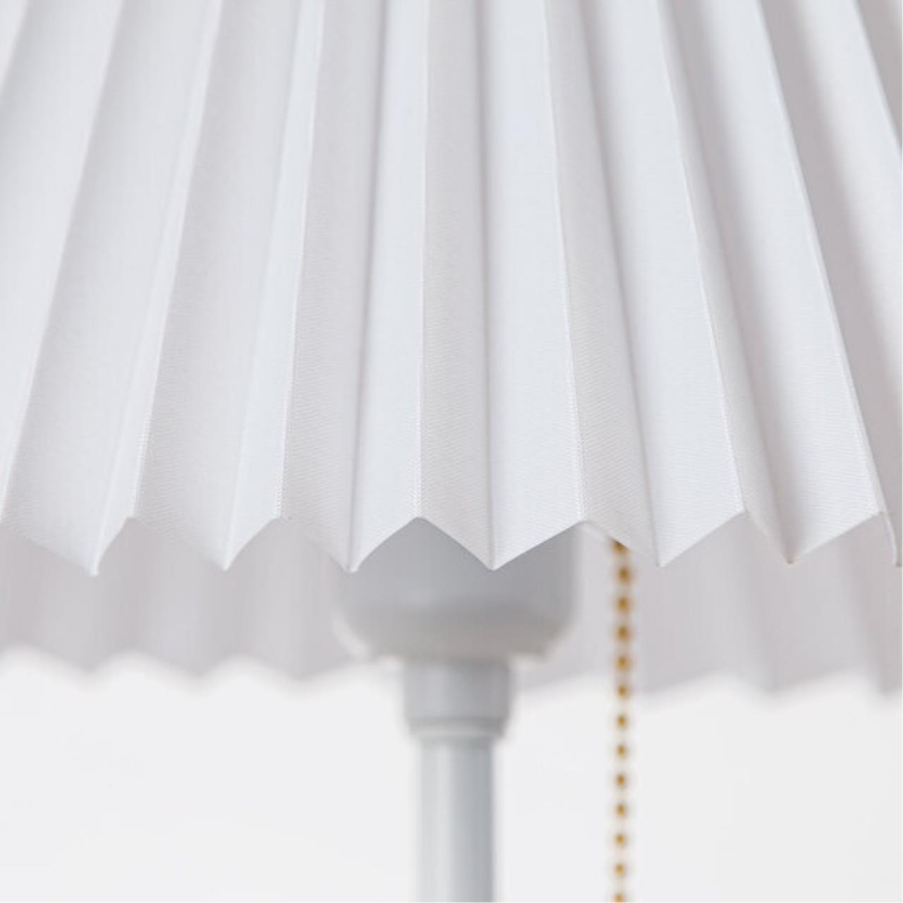 картинка Декоративная настольная лампа Arte Lamp AGATHA A5069LT-1WH от магазина pro-decor.kz