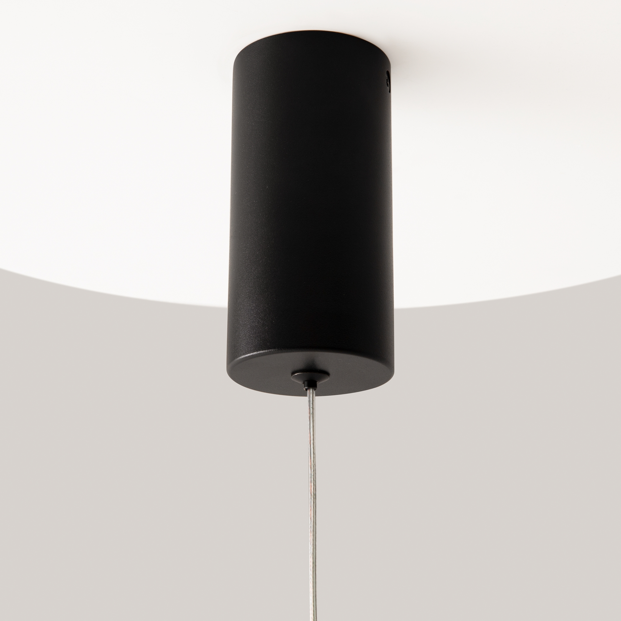 картинка Подвесной светильник Maytoni MOD157PL-L6BK магазин pro-decor.kz являющийся официальным дистрибьютором в Казахстане картинка Подвесной светильник Maytoni MOD157PL-L6BK от магазина pro-decor.kz