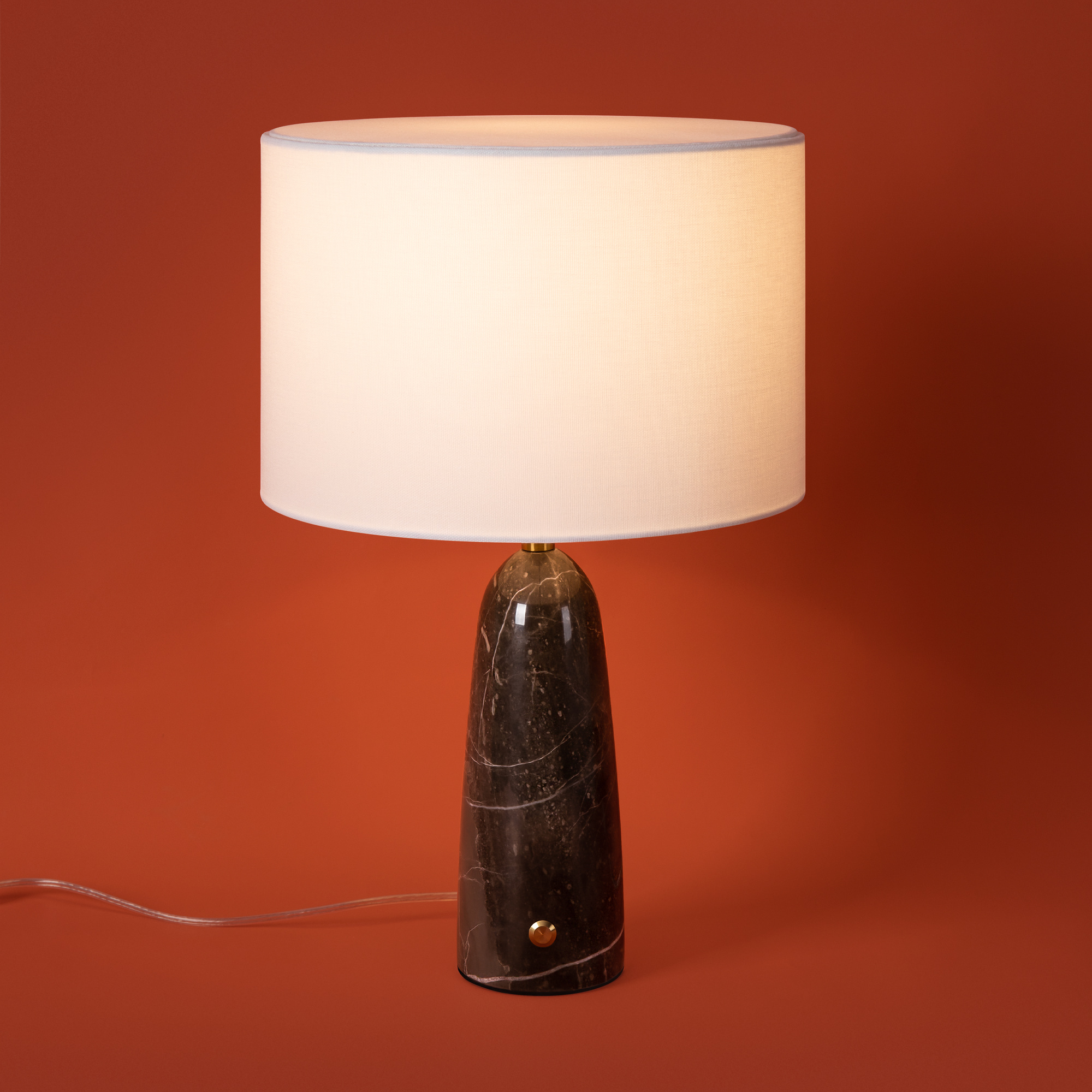 картинка Настольный светильник Freya FR2054TL-01BS2 MarmoLatte от магазина pro-decor.kz