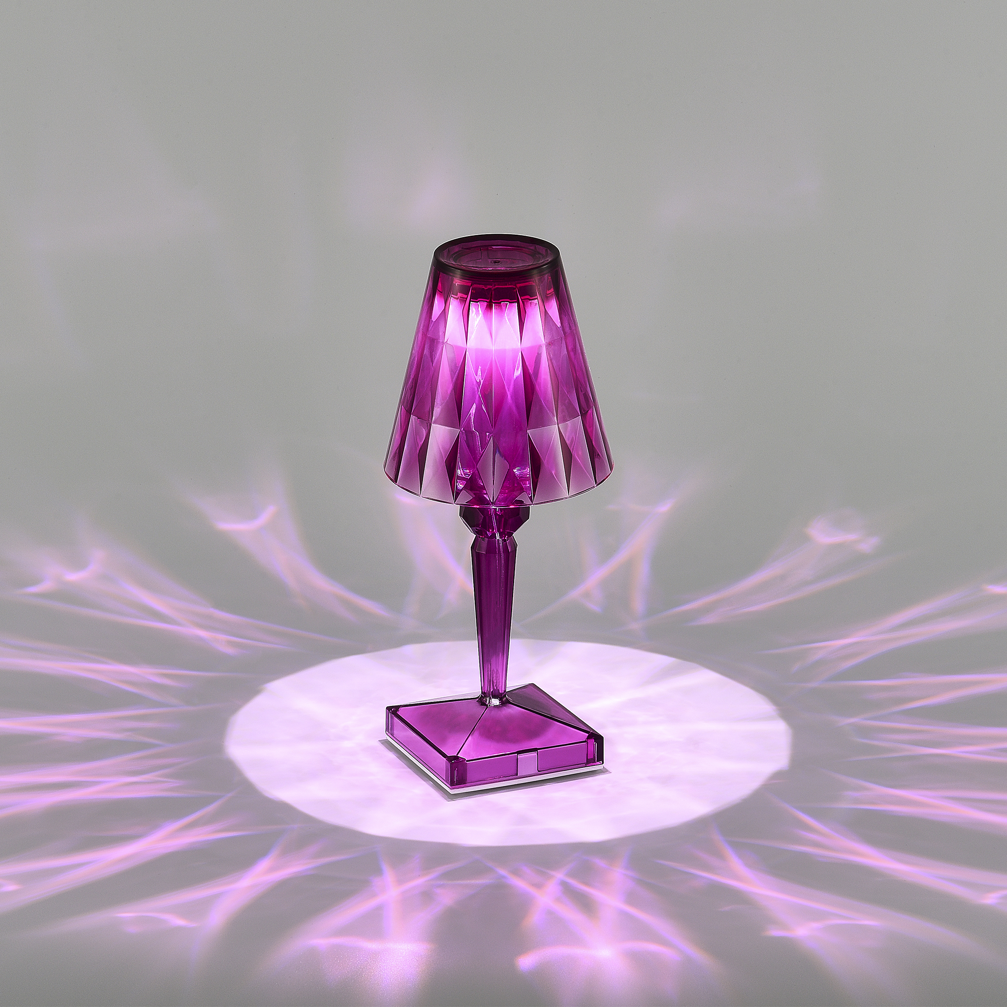 картинка SL1010.704.01 Прикроватная лампа ST-Luce SPARKLE от магазина pro-decor.kz