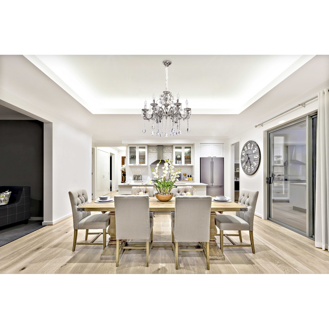 картинка Подвесная люстра MW-Light Селена 10 482013606 магазин pro-decor.kz являющийся официальным дистрибьютором в Казахстане картинка Подвесная люстра MW-Light Селена 10 482013606 от магазина pro-decor.kz