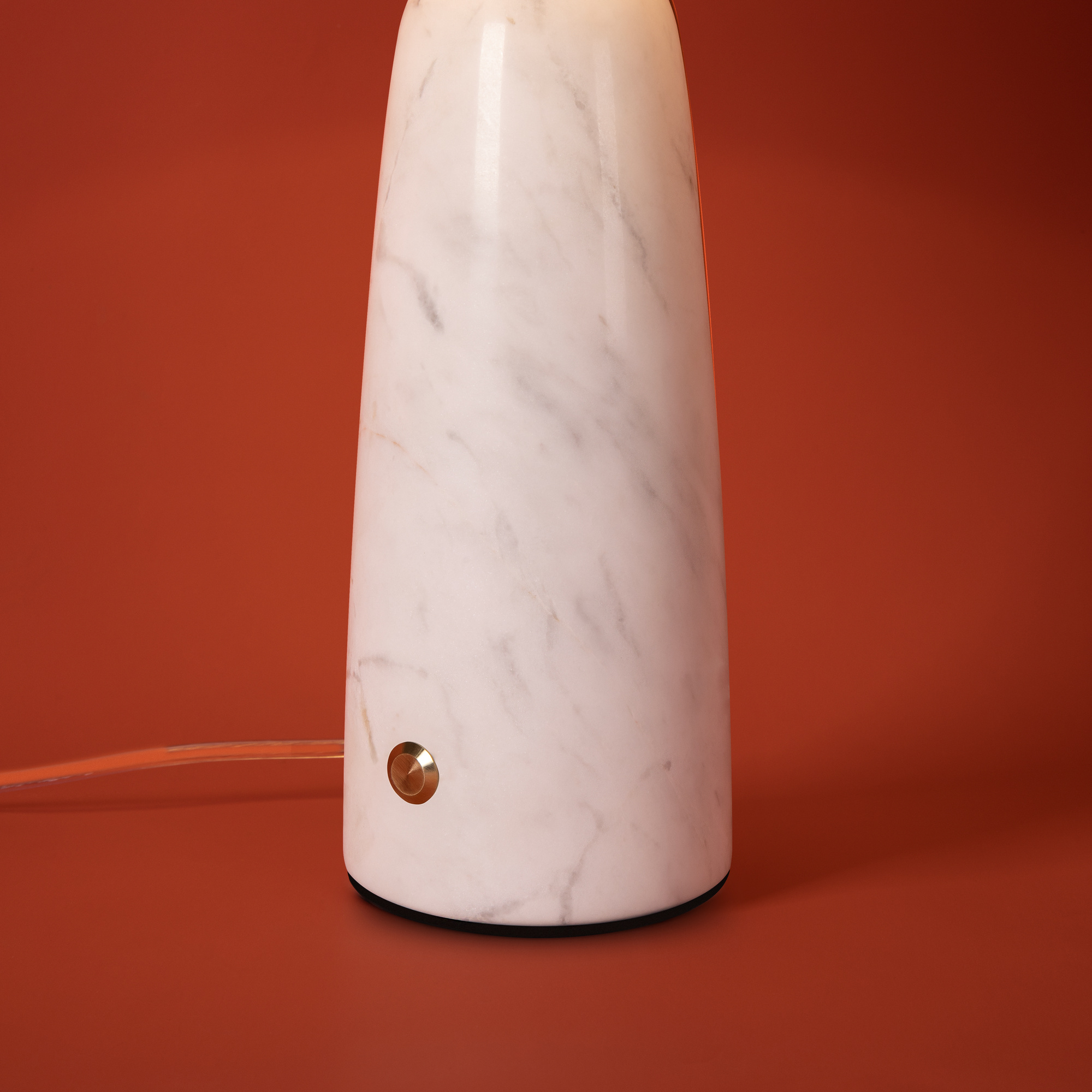 картинка Настольный светильник Freya FR2054TL-01BS3 MarmoLatte магазин pro-decor.kz являющийся официальным дистрибьютором в Казахстане картинка Настольный светильник Freya FR2054TL-01BS3 MarmoLatte от магазина pro-decor.kz