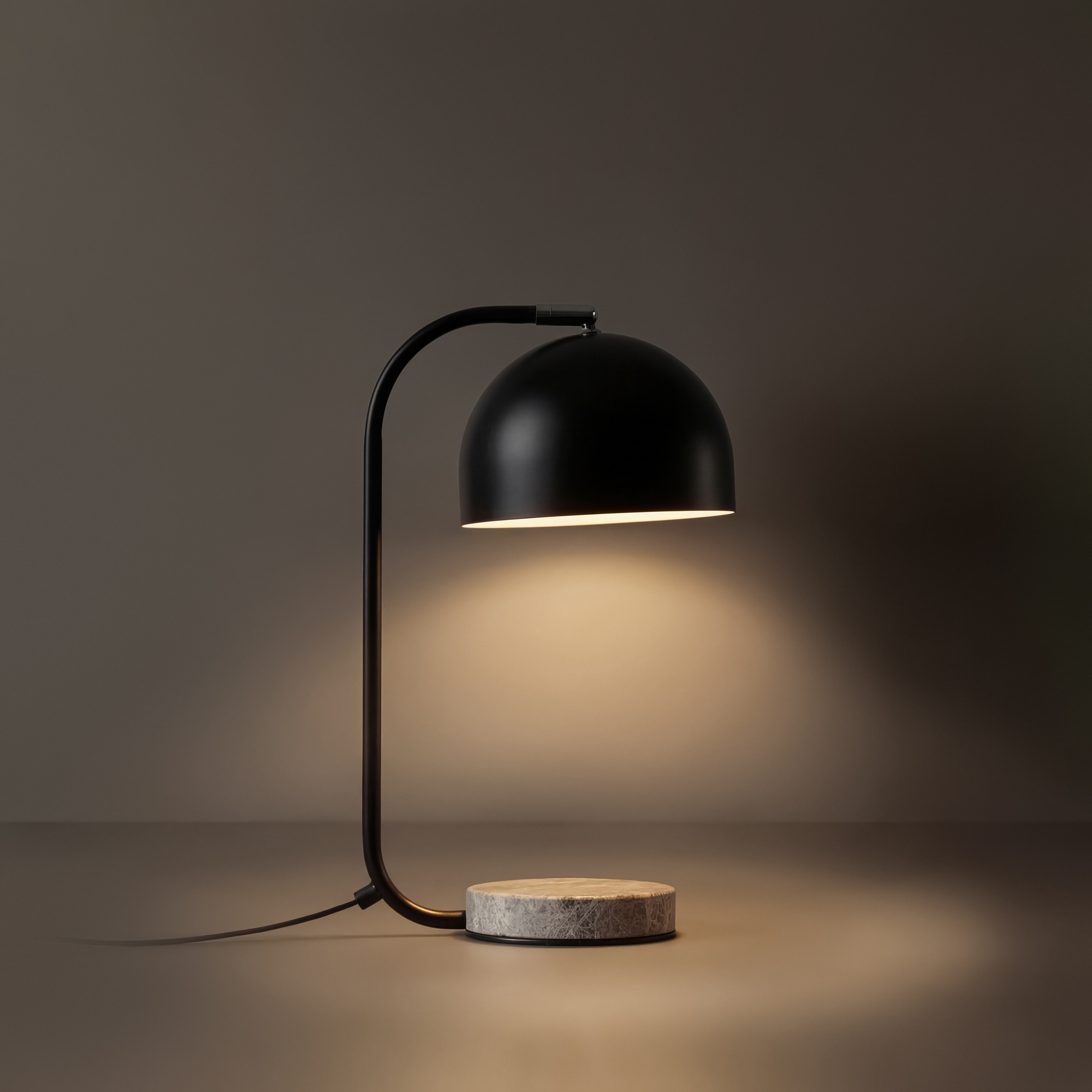 картинка Настольный светильник Freya FR5279TL-01B магазин pro-decor.kz являющийся официальным дистрибьютором в Казахстане картинка Настольный светильник Freya FR5279TL-01B от магазина pro-decor.kz
