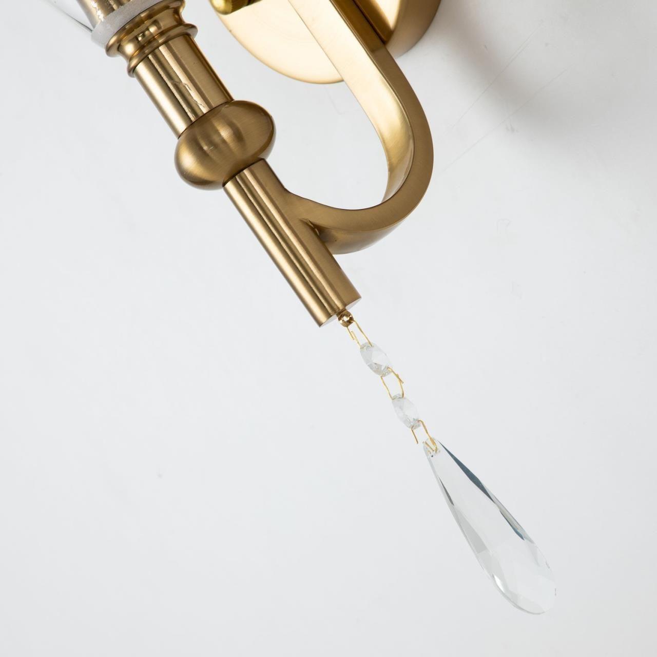 картинка Бра Favourite Lyra 2968-1W от магазина pro-decor.kz