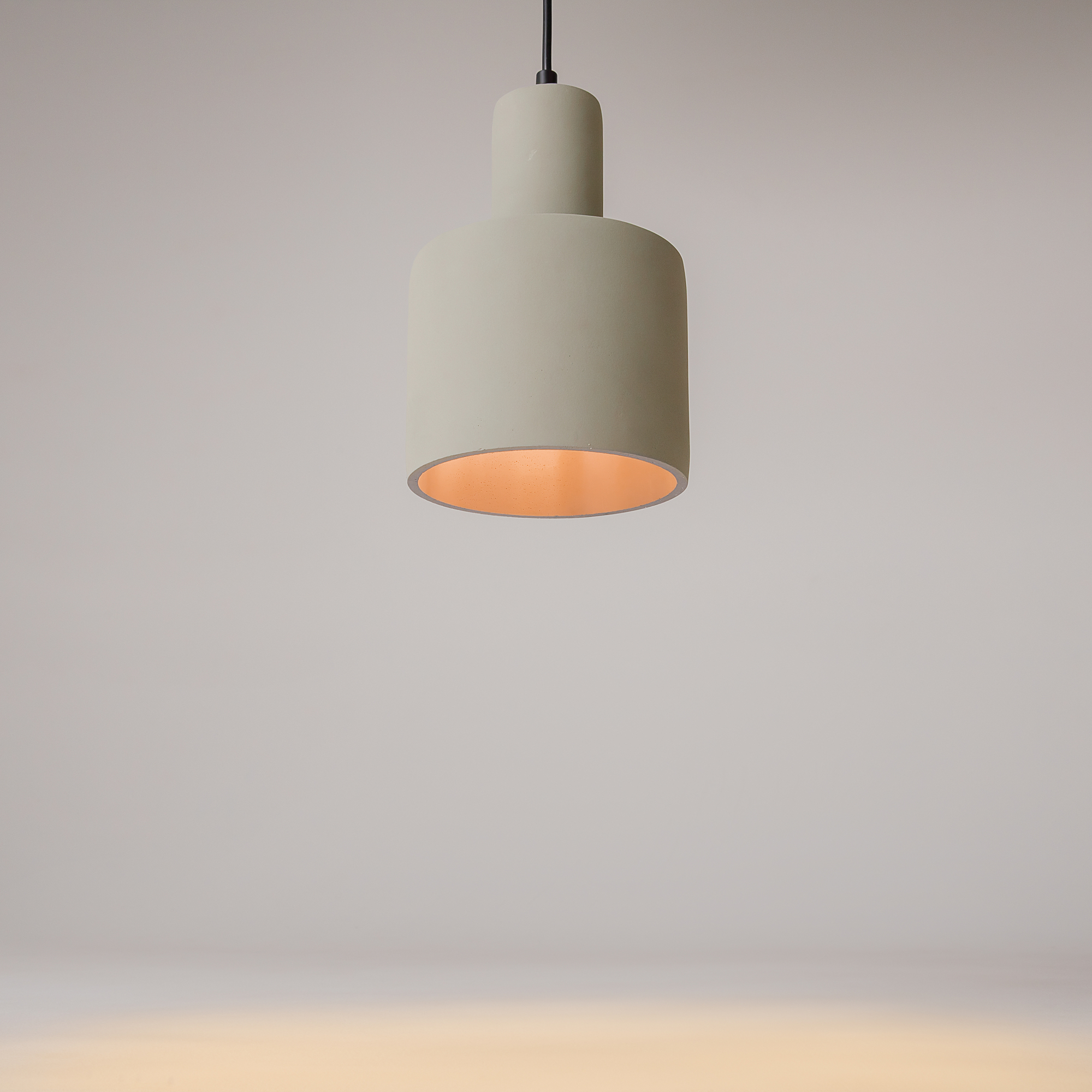 картинка Подвесной светильник Maytoni Broni T439-PL-01-GR от магазина pro-decor.kz