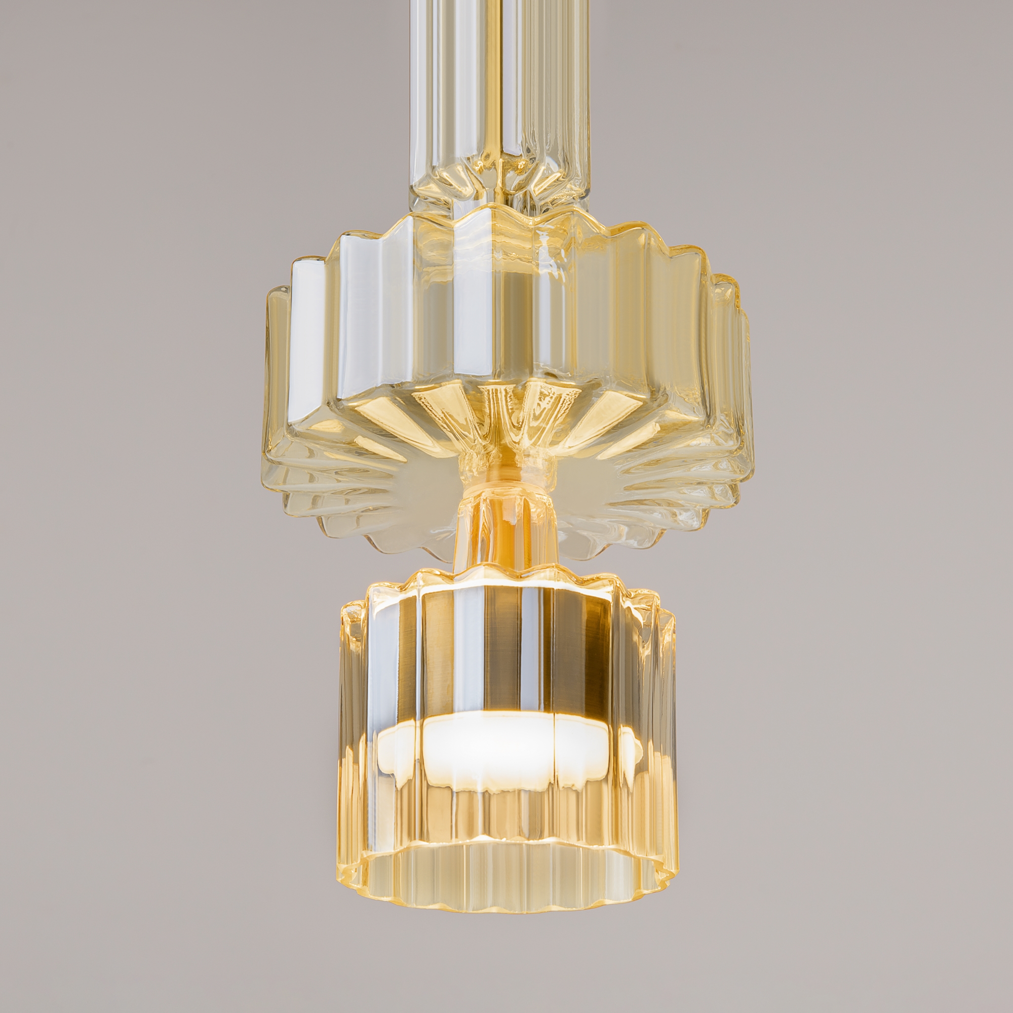 картинка Подвесной светильник Maytoni MOD253PL-L18BS3K2 магазин pro-decor.kz являющийся официальным дистрибьютором в Казахстане картинка Подвесной светильник Maytoni MOD253PL-L18BS3K2 от магазина pro-decor.kz