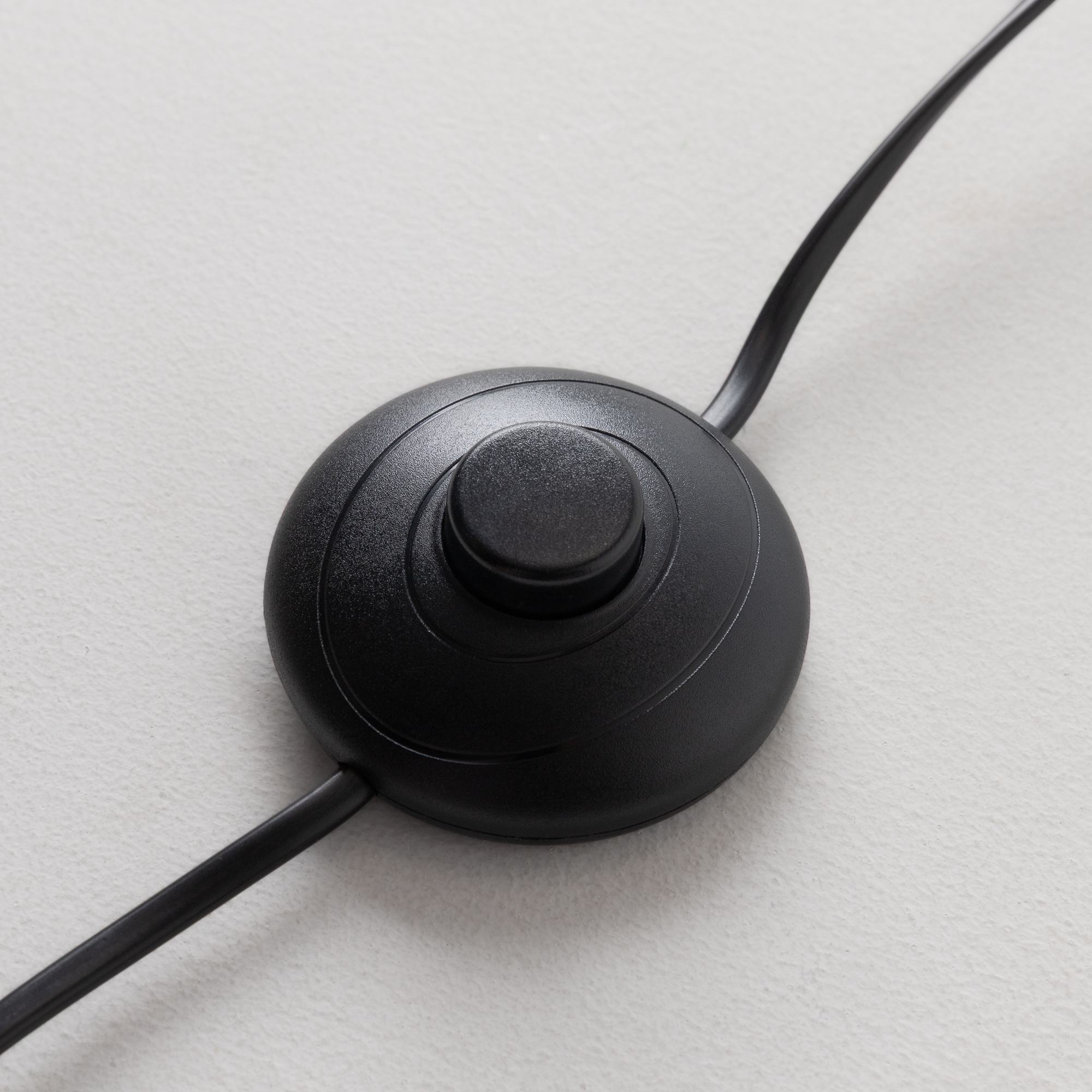 картинка Торшер Maytoni MOD048FL-03G от магазина pro-decor.kz