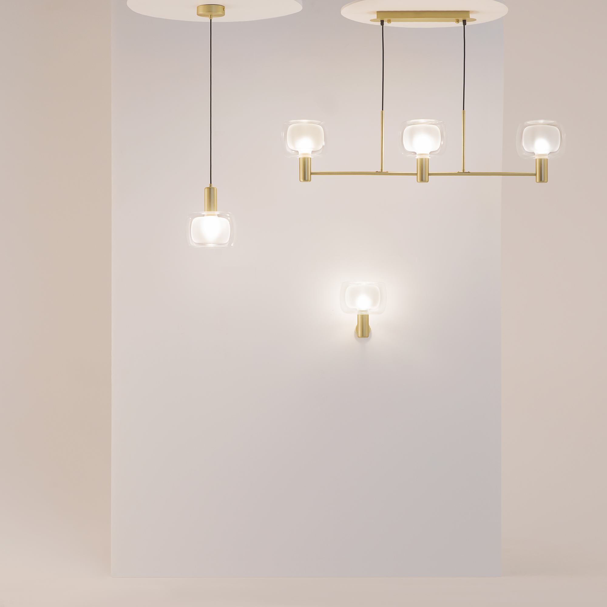 картинка Подвесной светильник Maytoni MOD411PL-01G от магазина pro-decor.kz