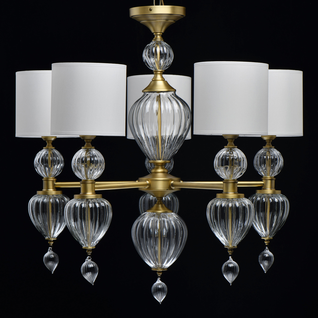 картинка Подвесная люстра Chiaro Оделия 619011305 от магазина pro-decor.kz
