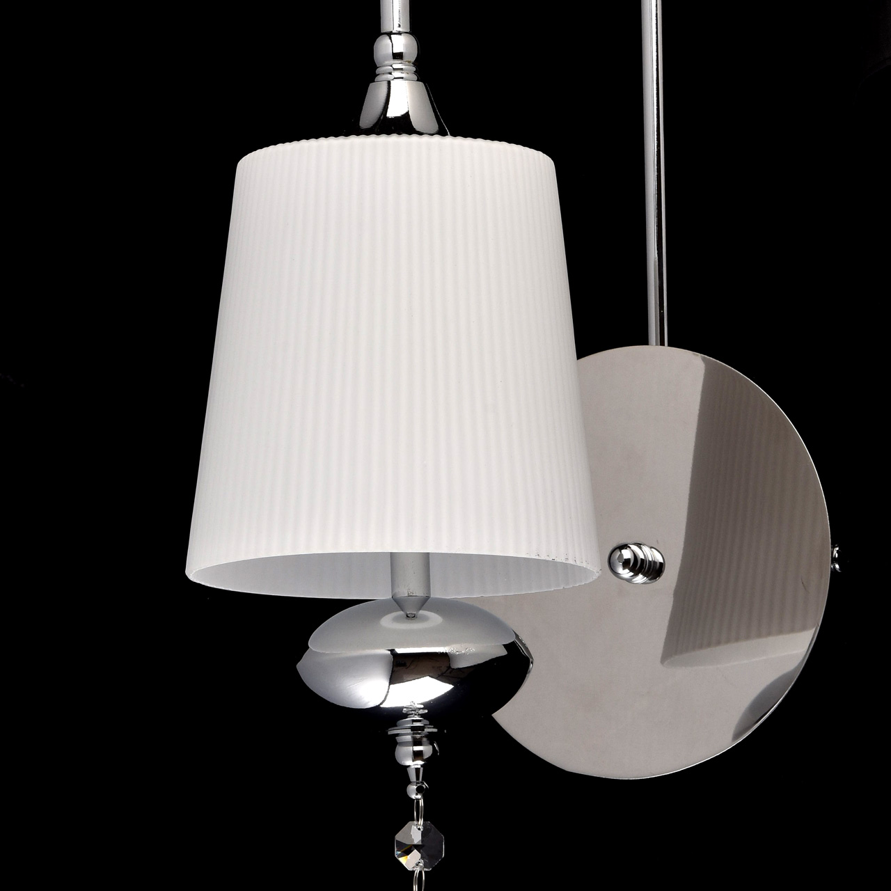 картинка Бра Chiaro Фьюжен 392020601 магазин pro-decor.kz являющийся официальным дистрибьютором в Казахстане картинка Бра Chiaro Фьюжен 392020601 от магазина pro-decor.kz