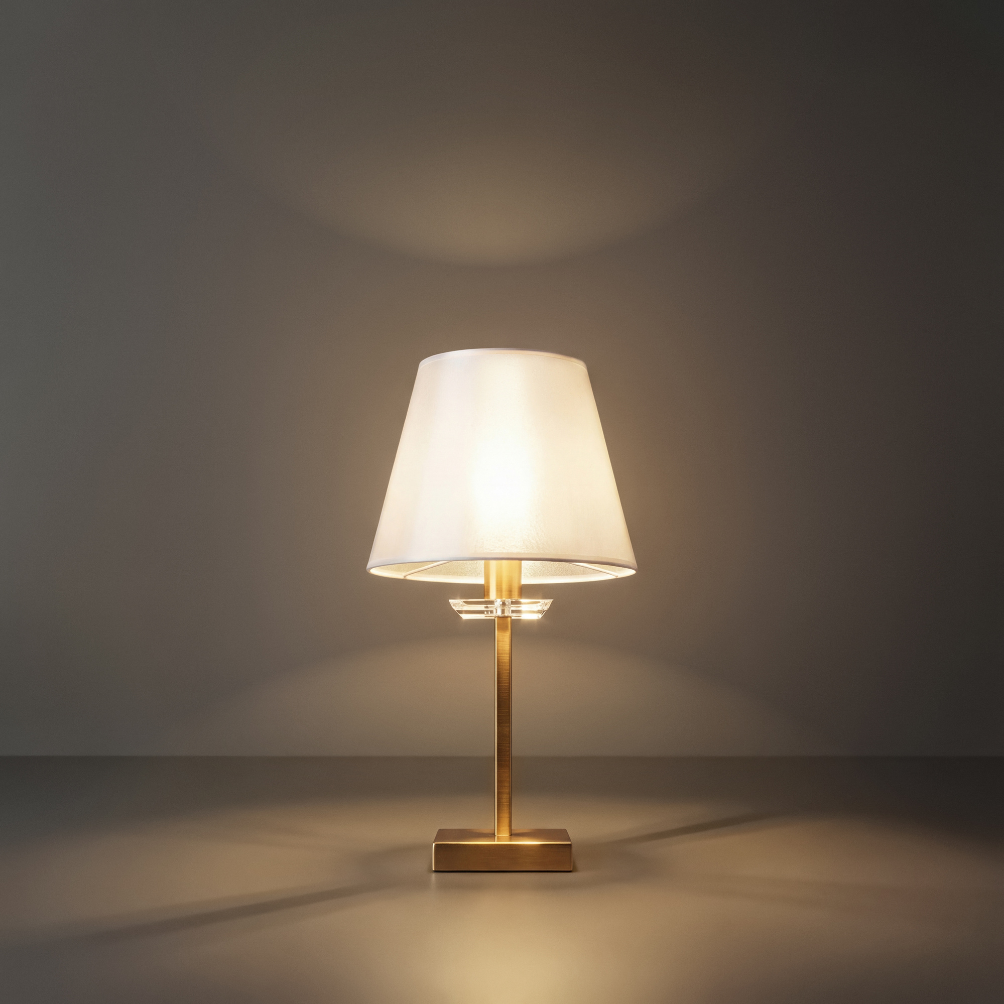 картинка Настольная лампа Freya FR1006TL-01G магазин pro-decor.kz являющийся официальным дистрибьютором в Казахстане картинка Настольная лампа Freya FR1006TL-01G от магазина pro-decor.kz