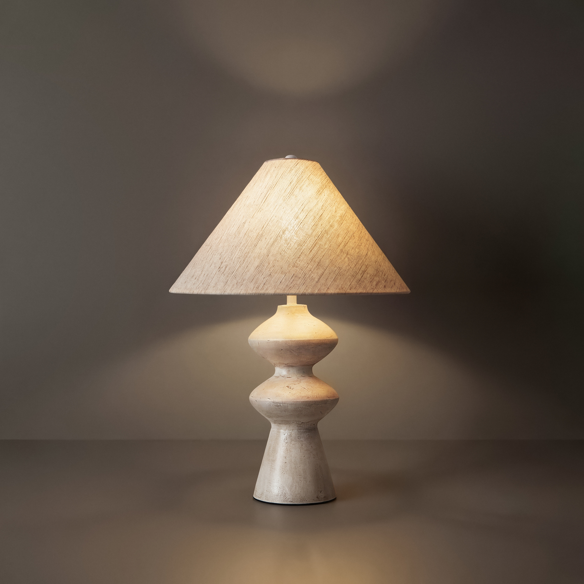картинка Настольный светильник Freya FR5485TL-01M магазин pro-decor.kz являющийся официальным дистрибьютором в Казахстане картинка Настольный светильник Freya FR5485TL-01M от магазина pro-decor.kz