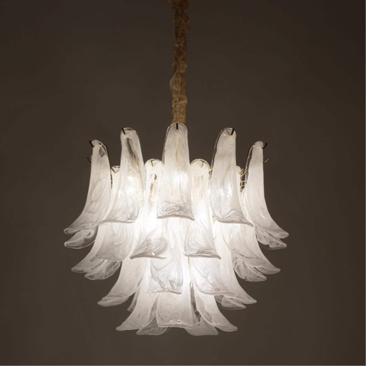 картинка Подвесной светильник Arte Lamp MAYA A4072LM-9GO магазин pro-decor.kz являющийся официальным дистрибьютором в Казахстане картинка Подвесной светильник Arte Lamp MAYA A4072LM-9GO от магазина pro-decor.kz