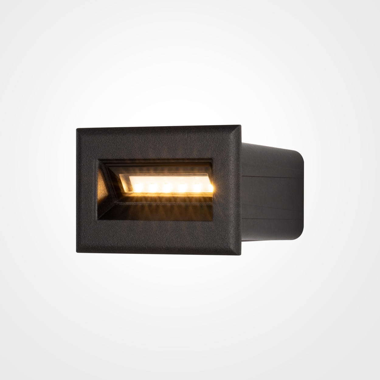 картинка Подсветка для лестниц Outdoor O045SL-L3B3K магазин pro-decor.kz являющийся официальным дистрибьютором в Казахстане картинка Подсветка для лестниц Outdoor O045SL-L3B3K от магазина pro-decor.kz