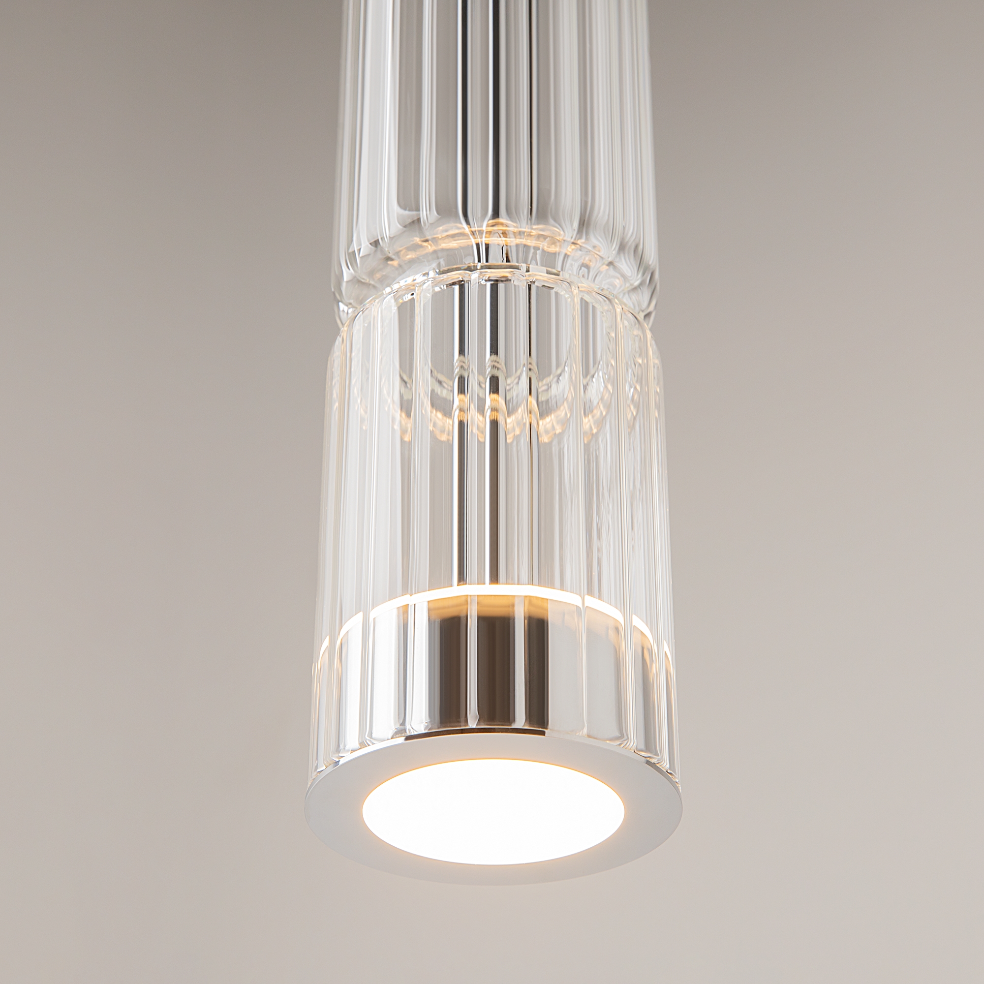 картинка Подвесной светильник Maytoni MOD272PL-L12CH3K1 магазин pro-decor.kz являющийся официальным дистрибьютором в Казахстане картинка Подвесной светильник Maytoni MOD272PL-L12CH3K1 от магазина pro-decor.kz