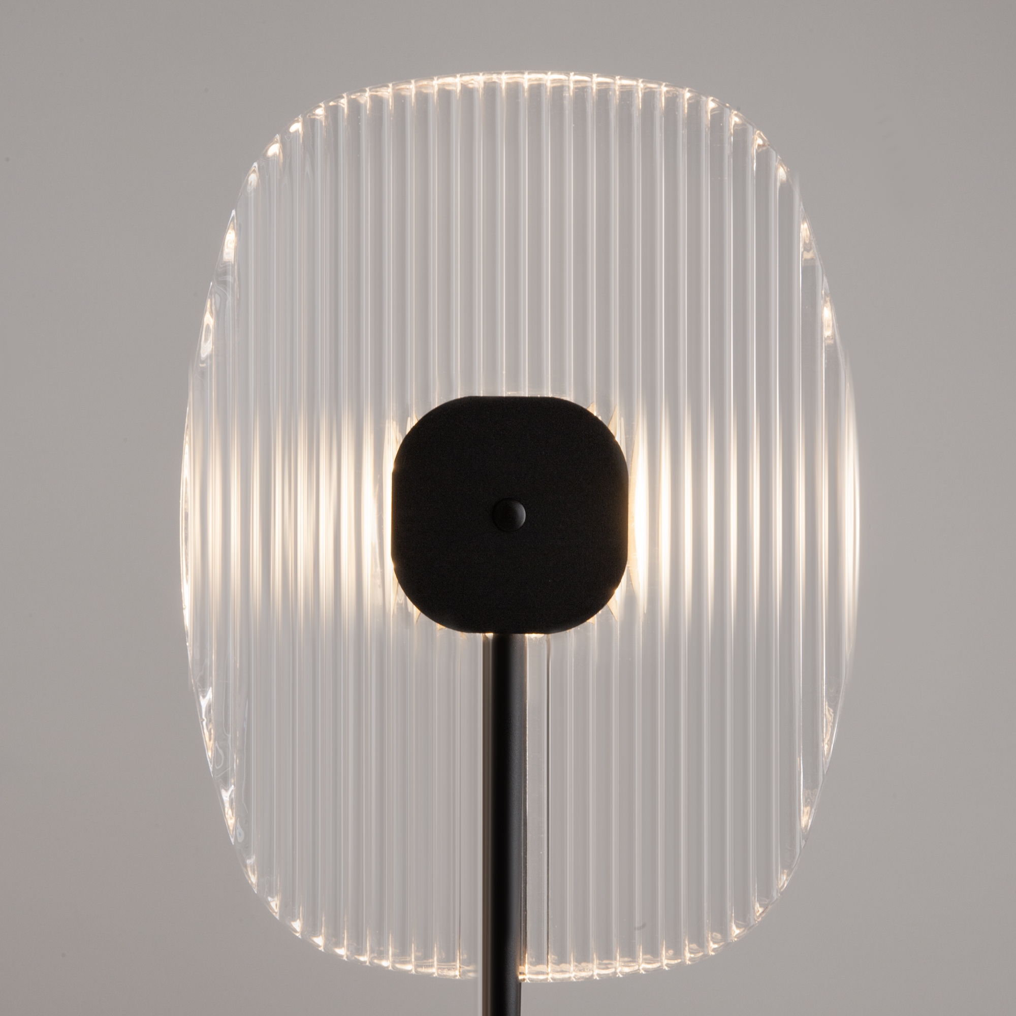 картинка Напольный светильник (торшер) Maytoni MOD152FL-L1BK от магазина pro-decor.kz