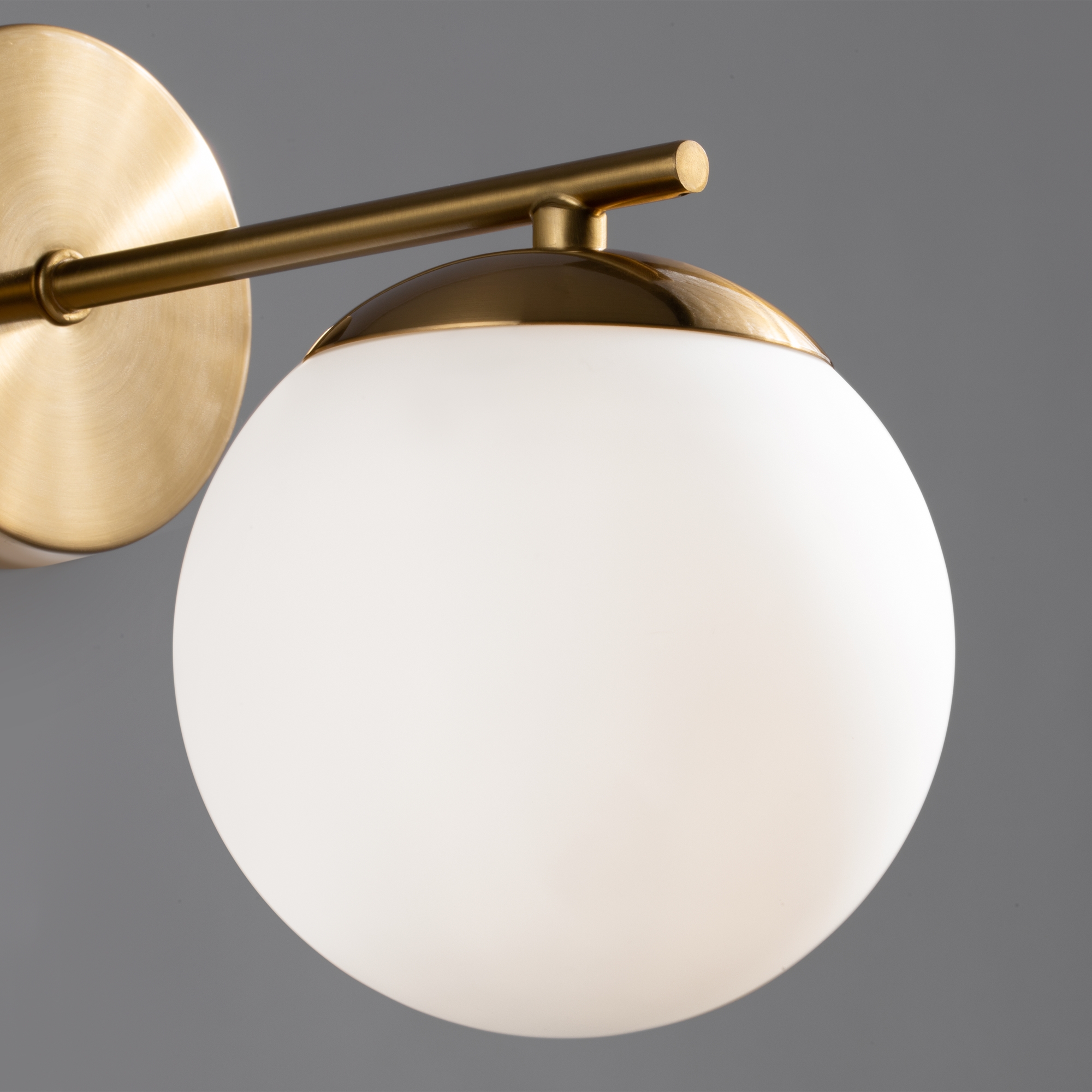 картинка Настенный светильник (бра) Freya FR5230WL-01BS магазин pro-decor.kz являющийся официальным дистрибьютором в Казахстане картинка Настенный светильник (бра) Freya FR5230WL-01BS от магазина pro-decor.kz