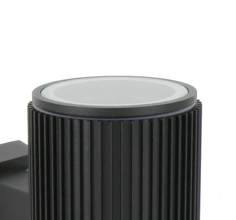 картинка Уличный настенный светильник Favourite Pola 2857-1W от магазина pro-decor.kz