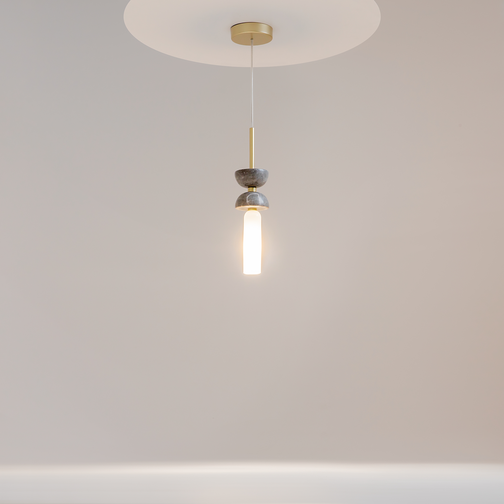 картинка Подвесной светильник Maytoni MOD178PL-01GR от магазина pro-decor.kz