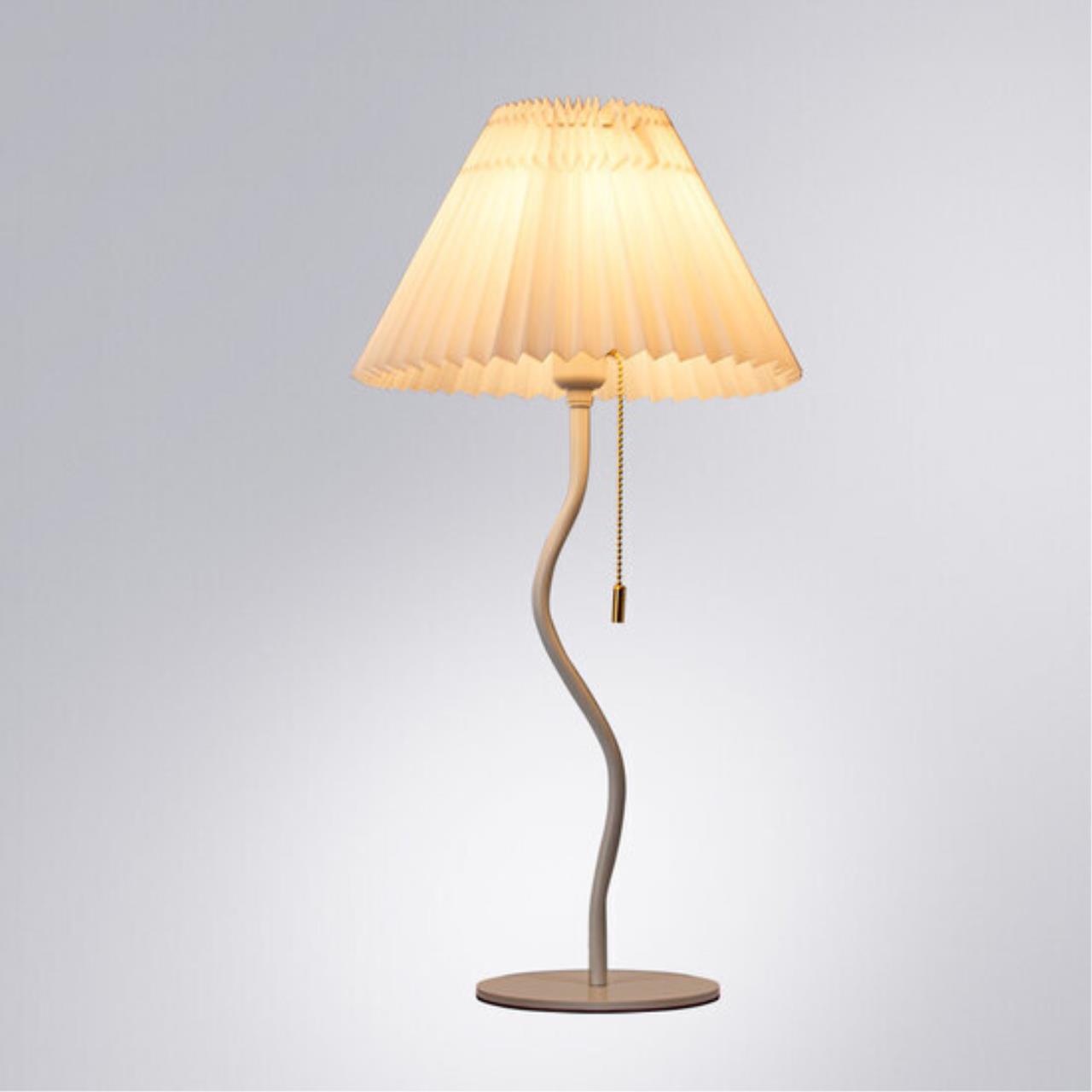 картинка Декоративная настольная лампа Arte Lamp AGATHA A5069LT-1WH от магазина pro-decor.kz
