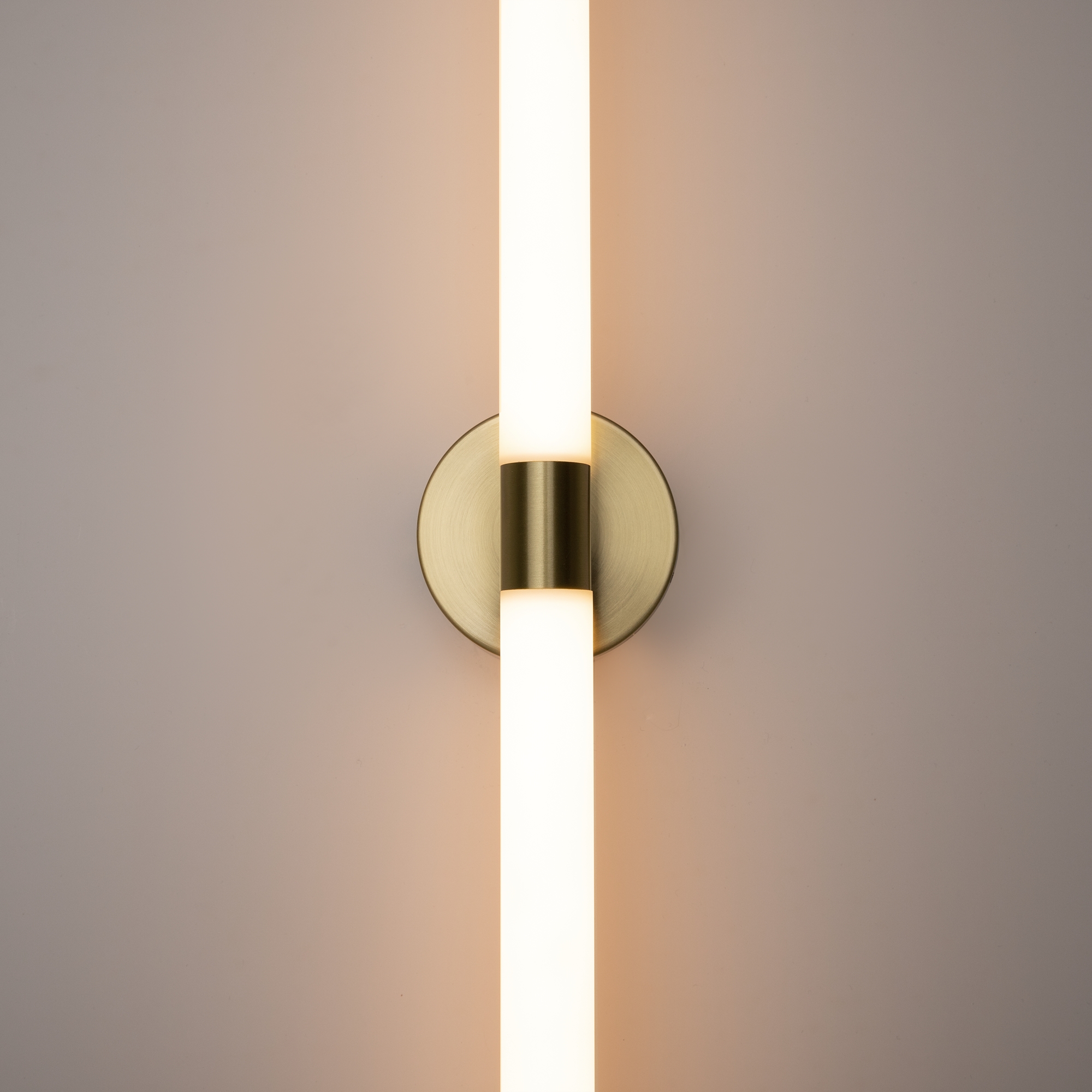 картинка Настенный светильник (бра) Maytoni MOD106WL-L16G3K от магазина pro-decor.kz