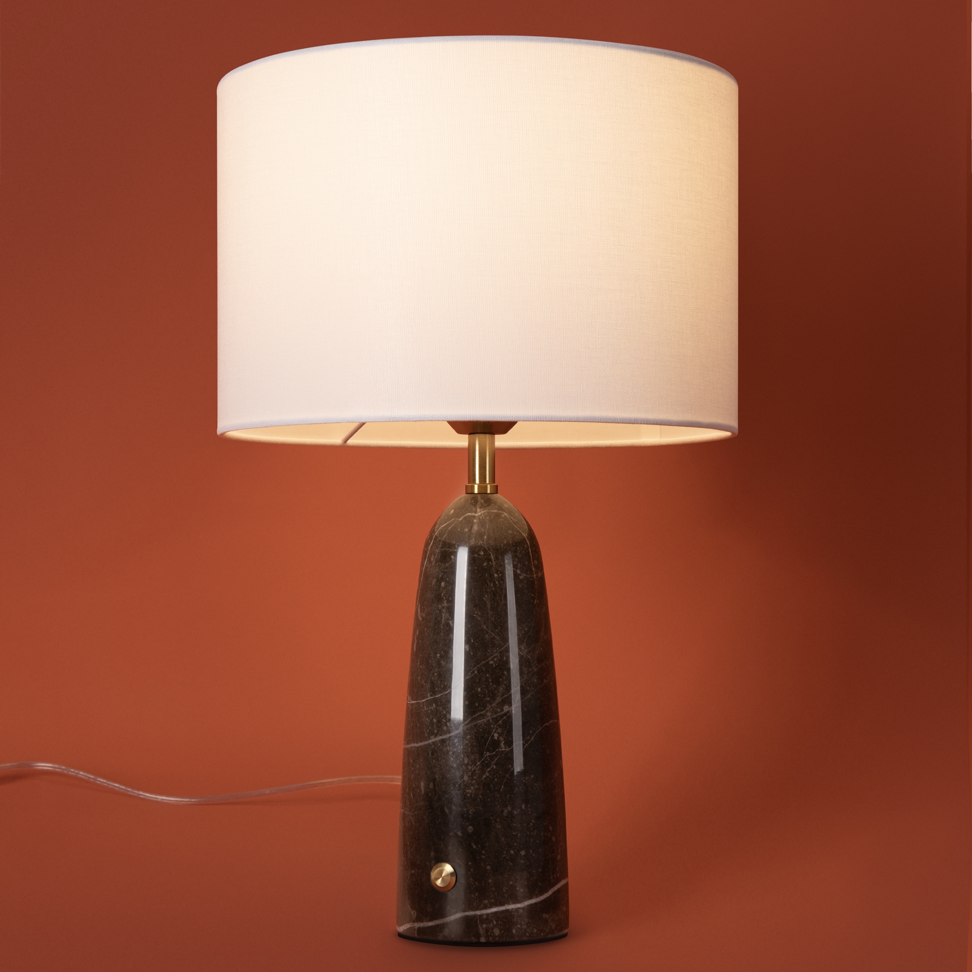 картинка Настольный светильник Freya FR2054TL-01BS2 MarmoLatte от магазина pro-decor.kz