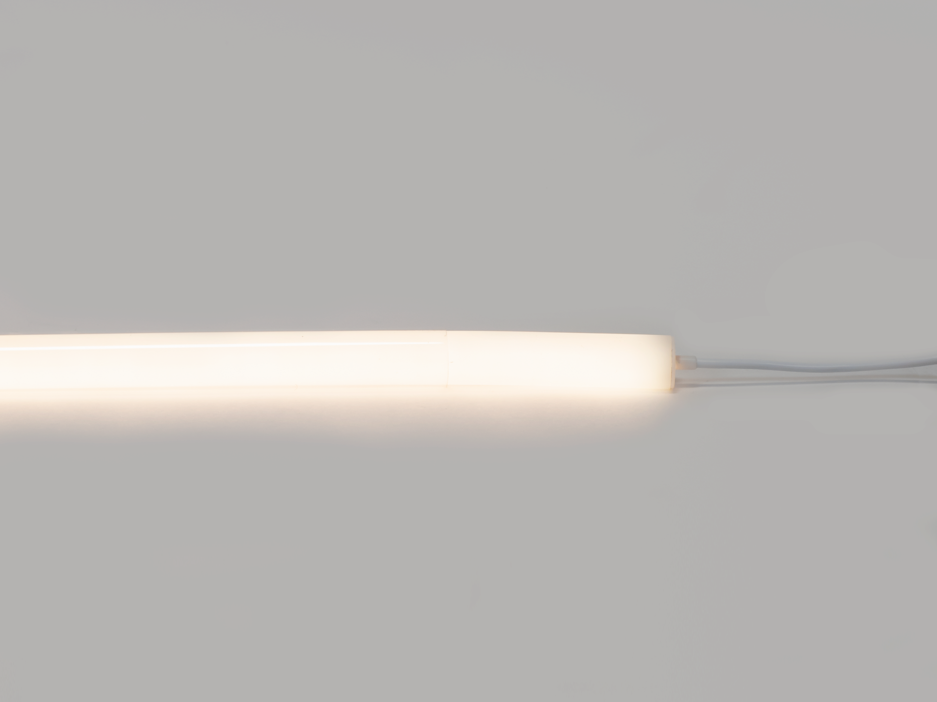 картинка END-CC2120-E Силиконовая заглушка прямая с отверстием от магазина pro-decor.kz