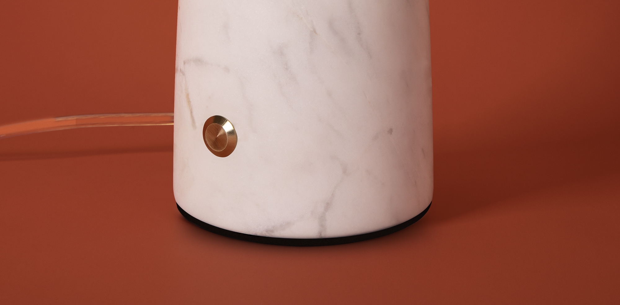 картинка Настольный светильник Freya FR2054TL-01BS3 MarmoLatte магазин pro-decor.kz являющийся официальным дистрибьютором в Казахстане картинка Настольный светильник Freya FR2054TL-01BS3 MarmoLatte от магазина pro-decor.kz
