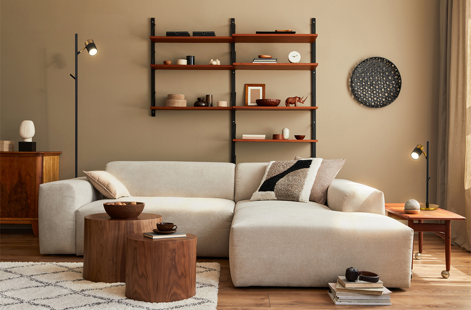 картинка Настольный светильник Freya FR5201TL-01B от магазина pro-decor.kz