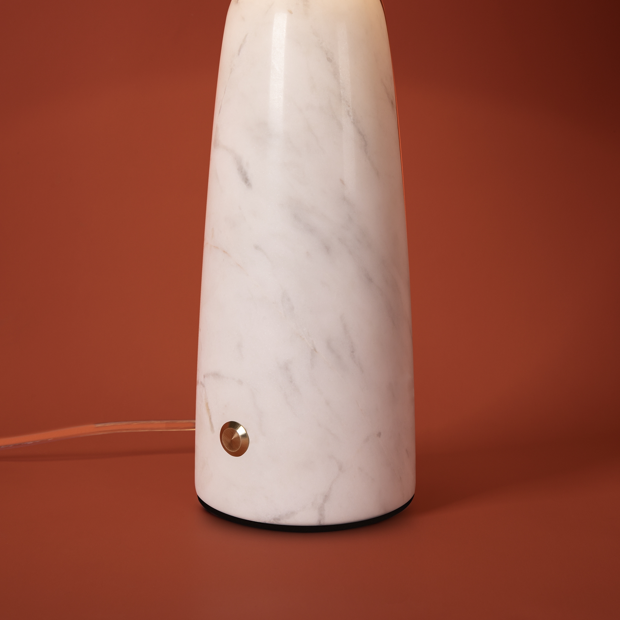 картинка Настольный светильник Freya FR2054TL-01BS3 MarmoLatte магазин pro-decor.kz являющийся официальным дистрибьютором в Казахстане картинка Настольный светильник Freya FR2054TL-01BS3 MarmoLatte от магазина pro-decor.kz