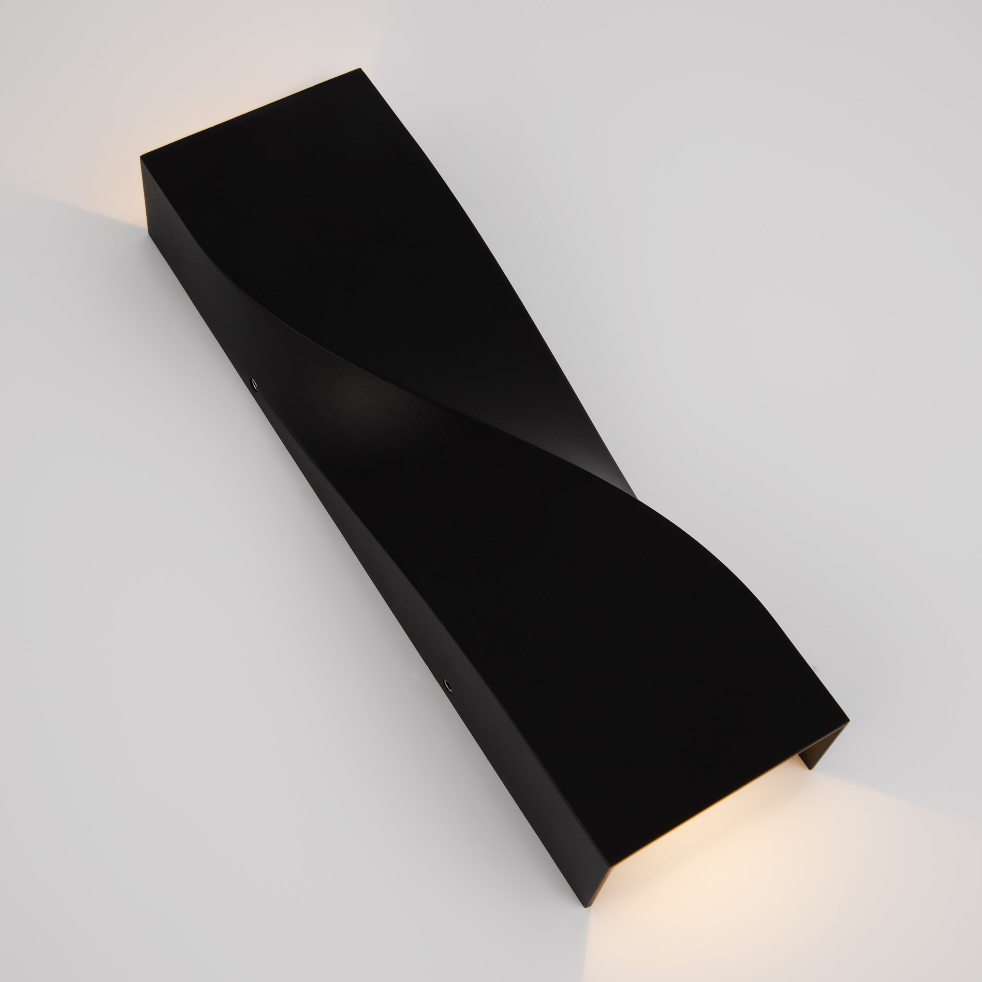 картинка Бра Maytoni O040WL-L11B3K от магазина pro-decor.kz