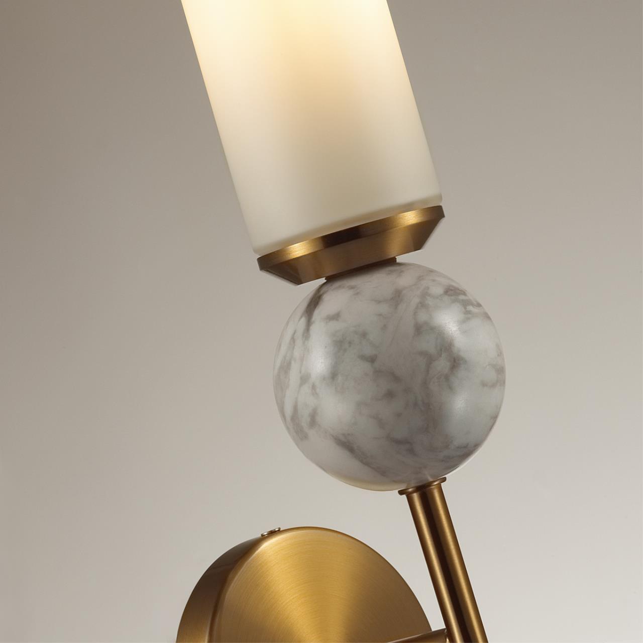 картинка 4359/1W Odeon Light Настенный светильник LOLLA магазин pro-decor.kz являющийся официальным дистрибьютором в Казахстане картинка 4359/1W Odeon Light Настенный светильник LOLLA от магазина pro-decor.kz