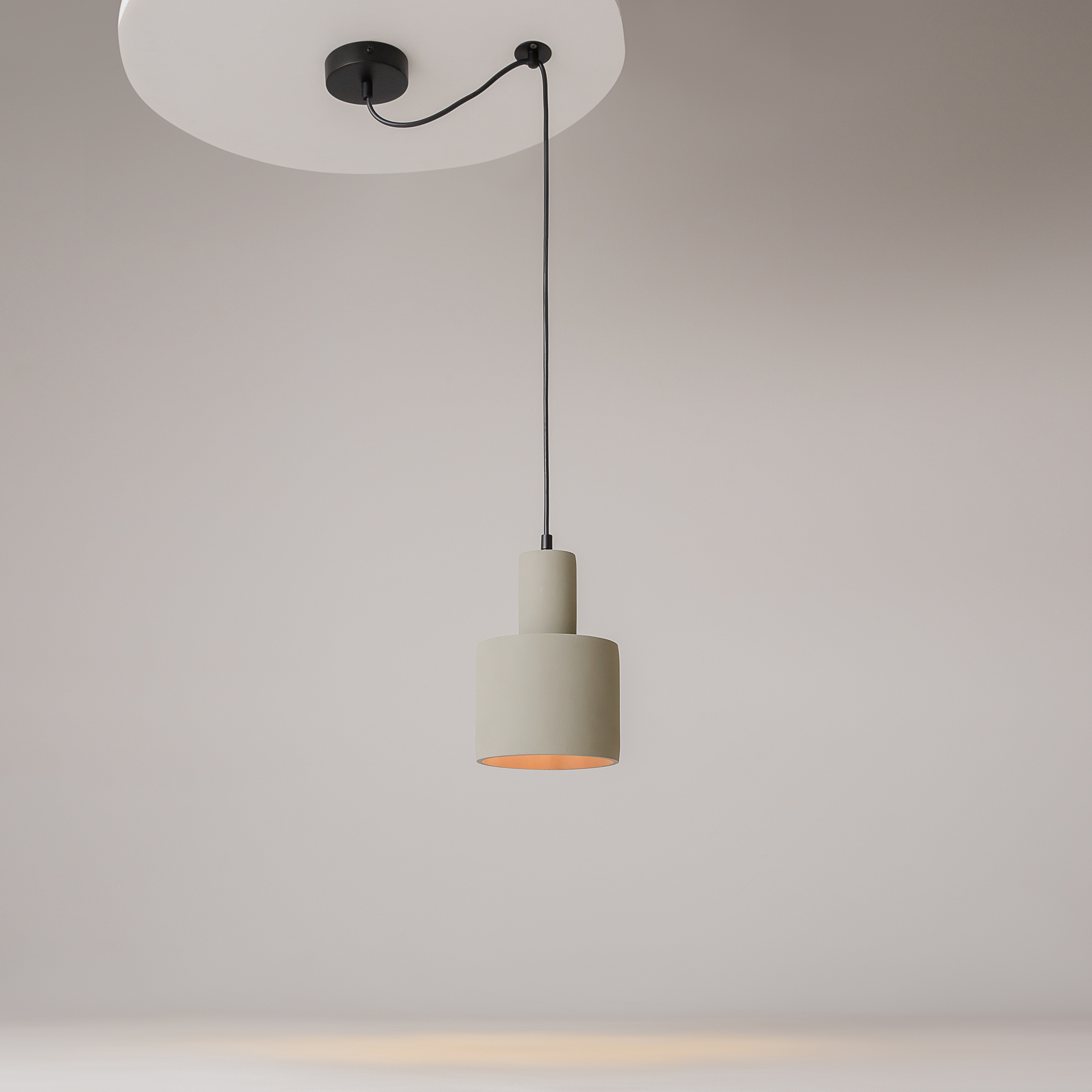 картинка Подвесной светильник Maytoni Broni T439-PL-01-GR от магазина pro-decor.kz