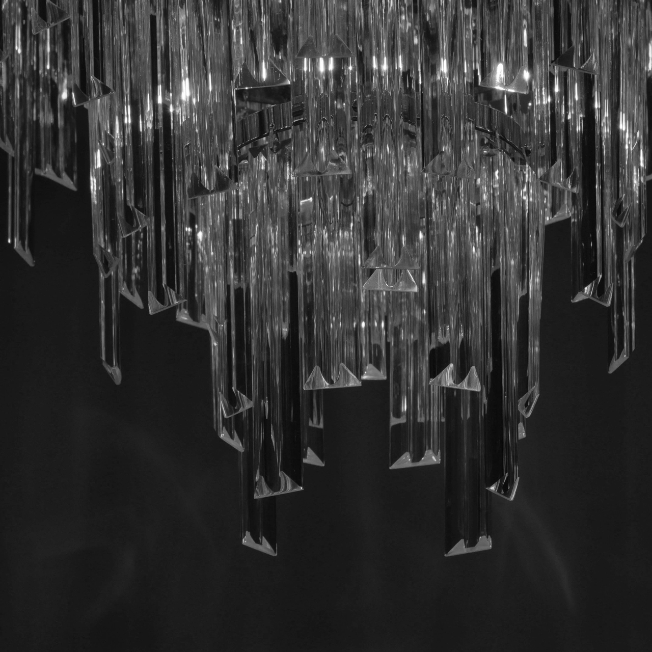 картинка Подвесная люстра MW-Light Аделард 642013305 от магазина pro-decor.kz