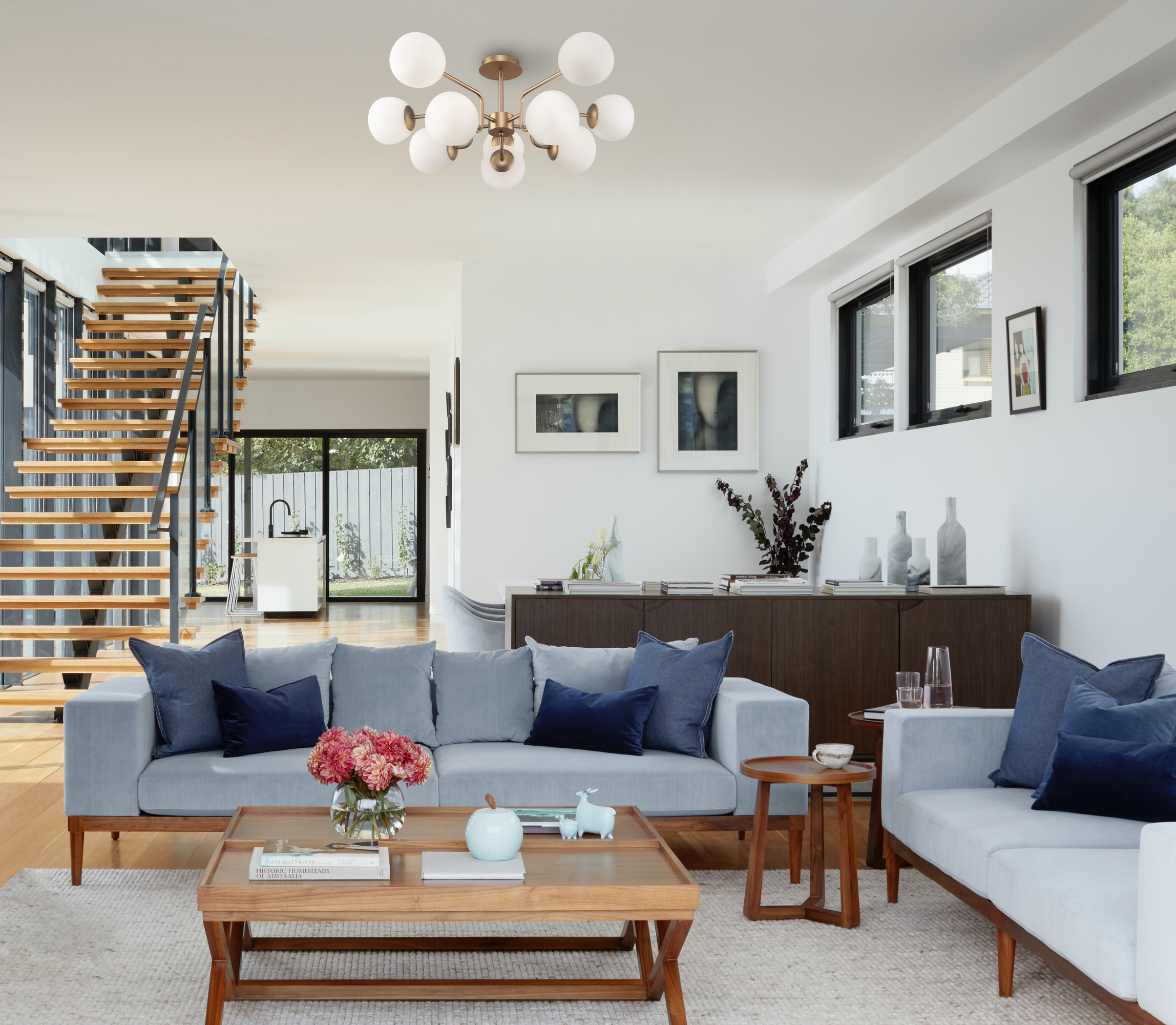 картинка Подвесной светильник Maytoni MOD221PL-10G от магазина pro-decor.kz