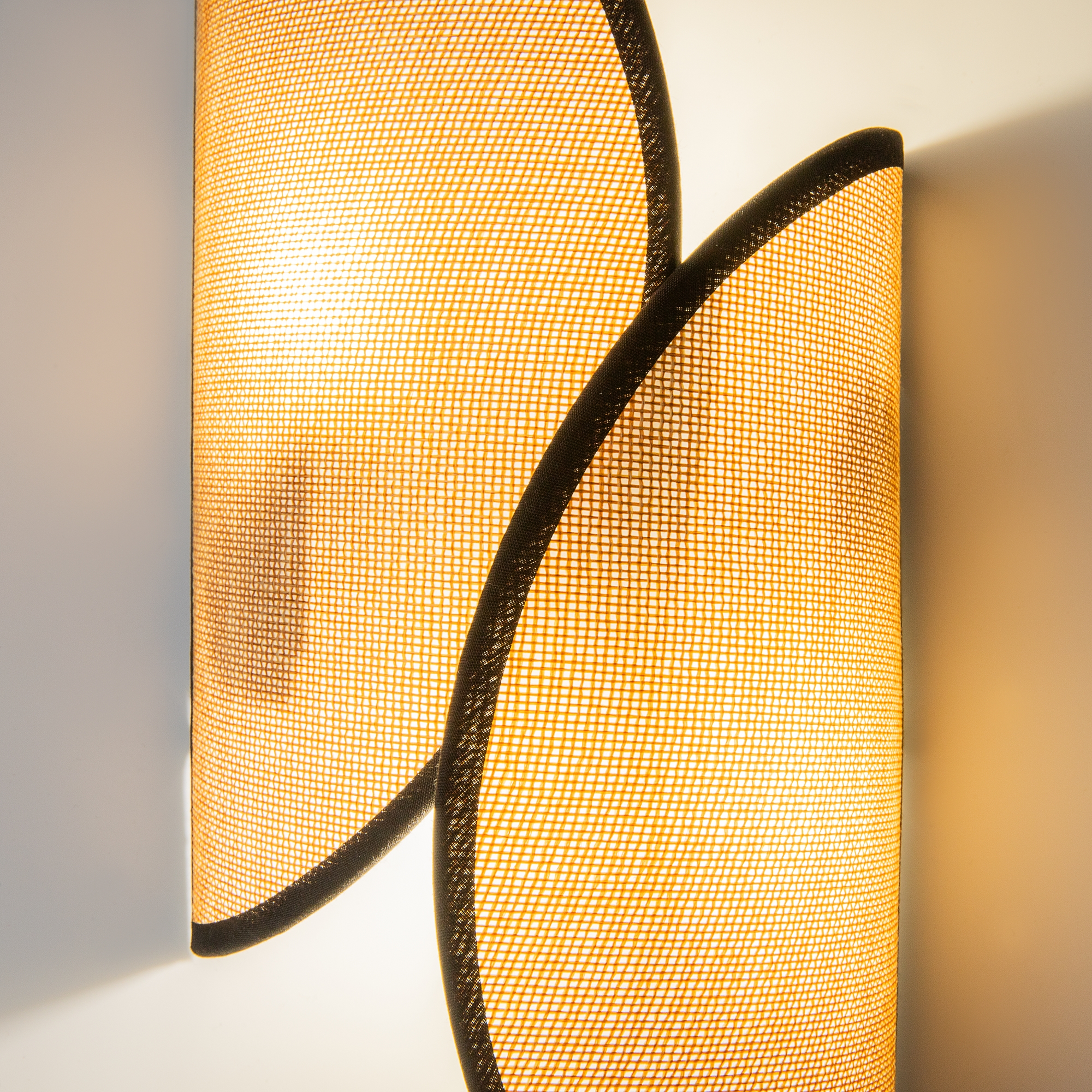 картинка Настенный светильник (бра) Maytoni MOD225WL-02B1 от магазина pro-decor.kz