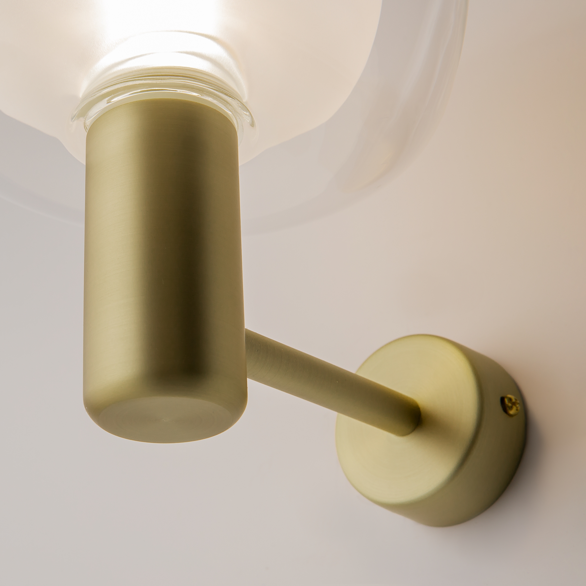 картинка Настенный светильник (бра) Maytoni MOD411WL-01G от магазина pro-decor.kz