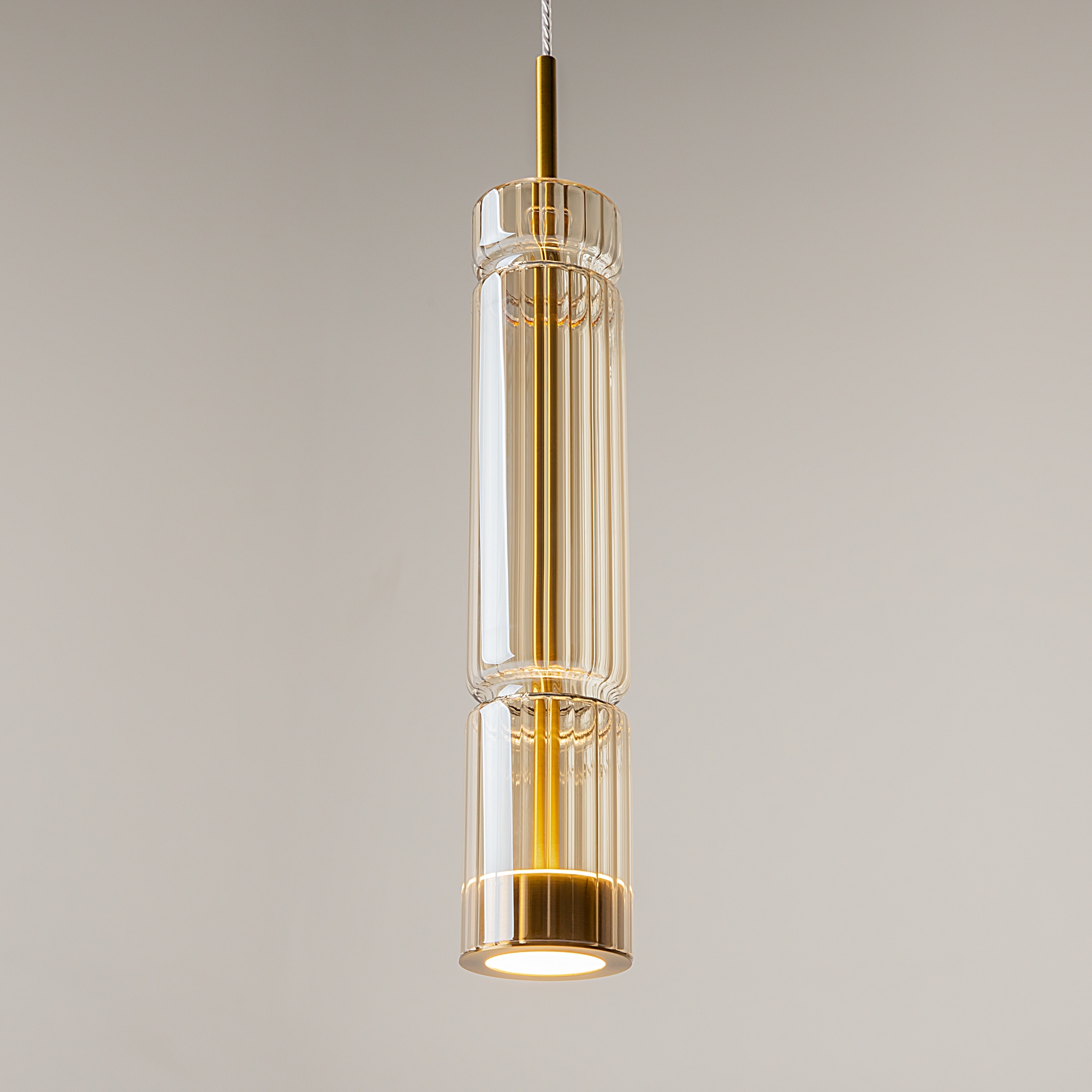 картинка Подвесной светильник Maytoni MOD272PL-L12BS3K1 от магазина pro-decor.kz