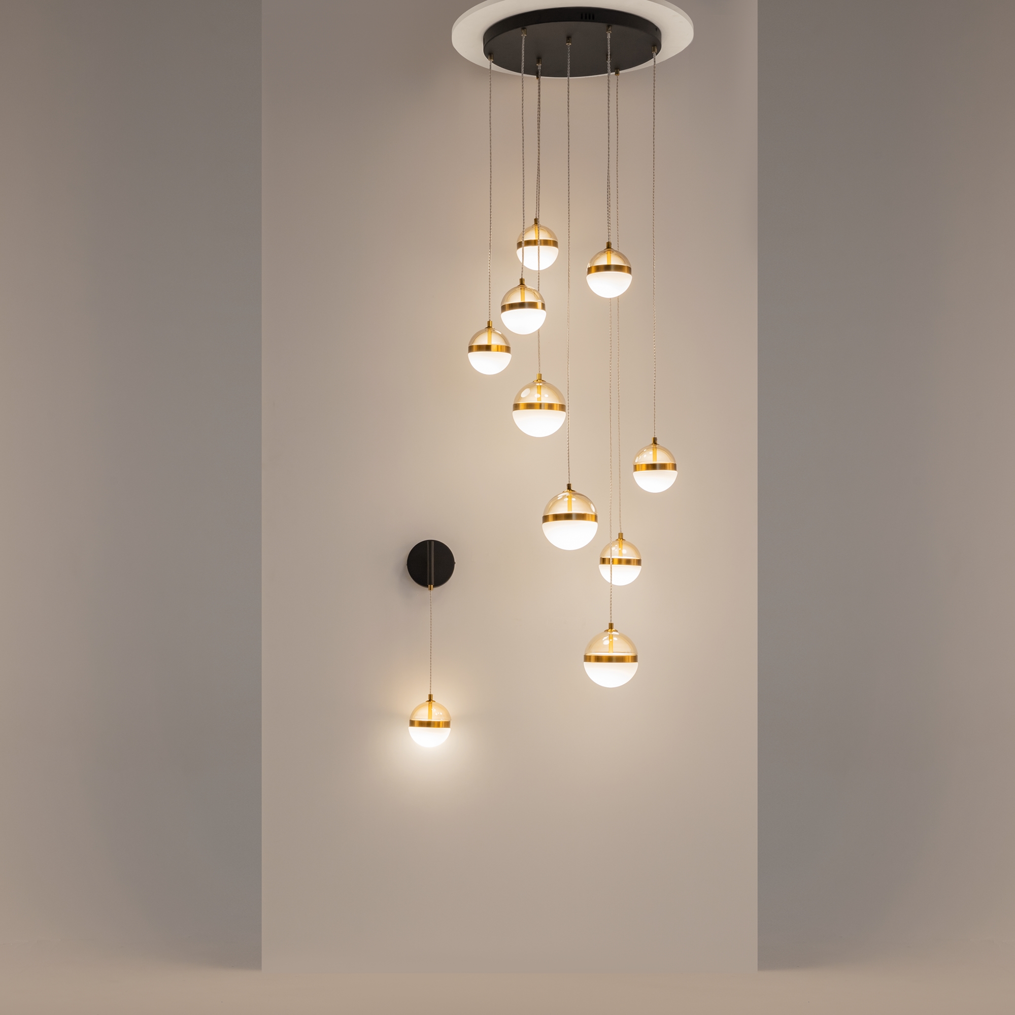картинка Настенный светильник (бра) Maytoni MOD295WL-L12BBS3K от магазина pro-decor.kz