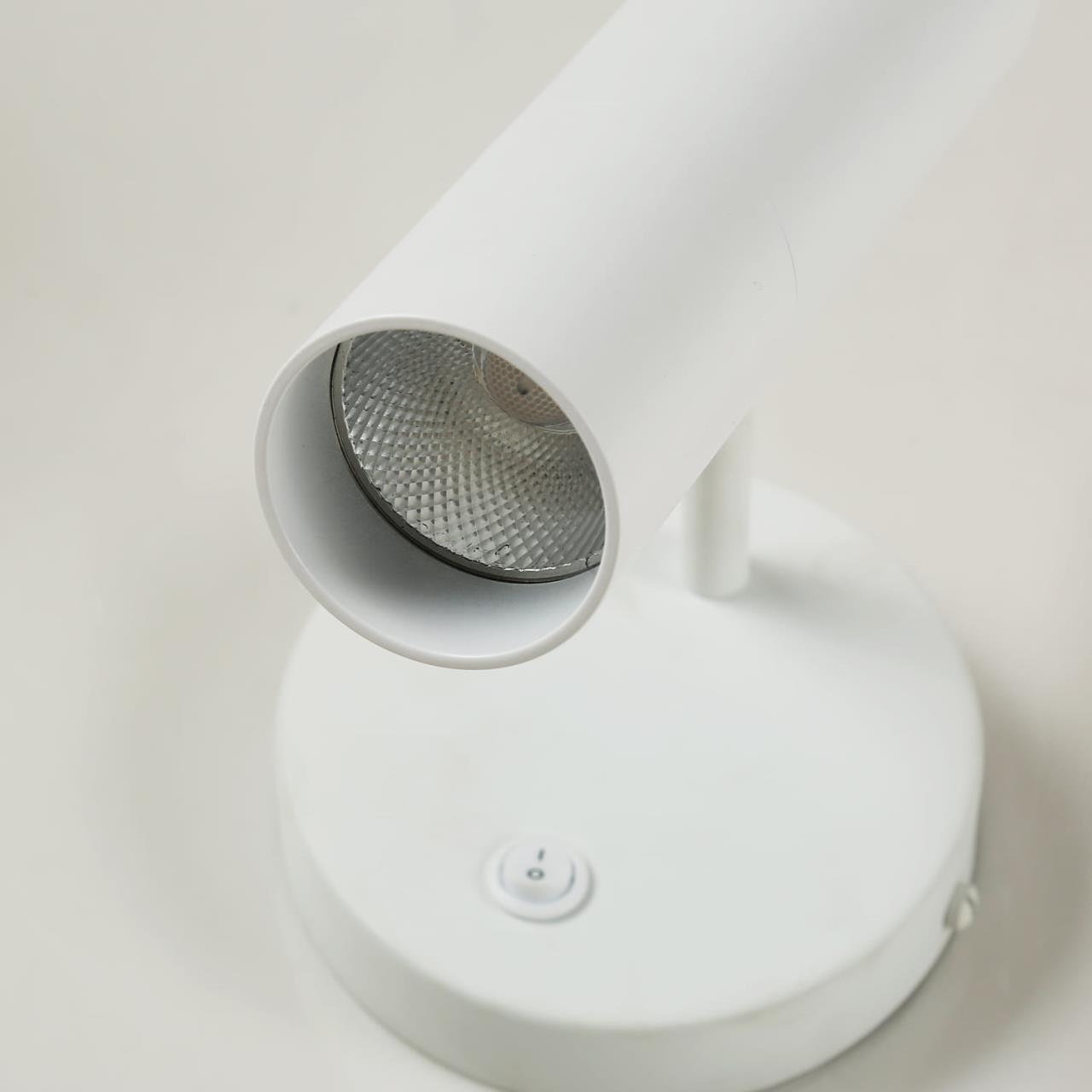 картинка Светодиодный спот Favourite Tube 2108-1W от магазина pro-decor.kz