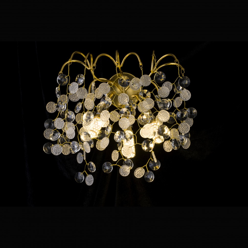 картинка Настенный светильник iLAMP Savage W7204-3 GD магазин pro-decor.kz являющийся официальным дистрибьютором в Казахстане картинка Настенный светильник iLAMP Savage W7204-3 GD от магазина pro-decor.kz