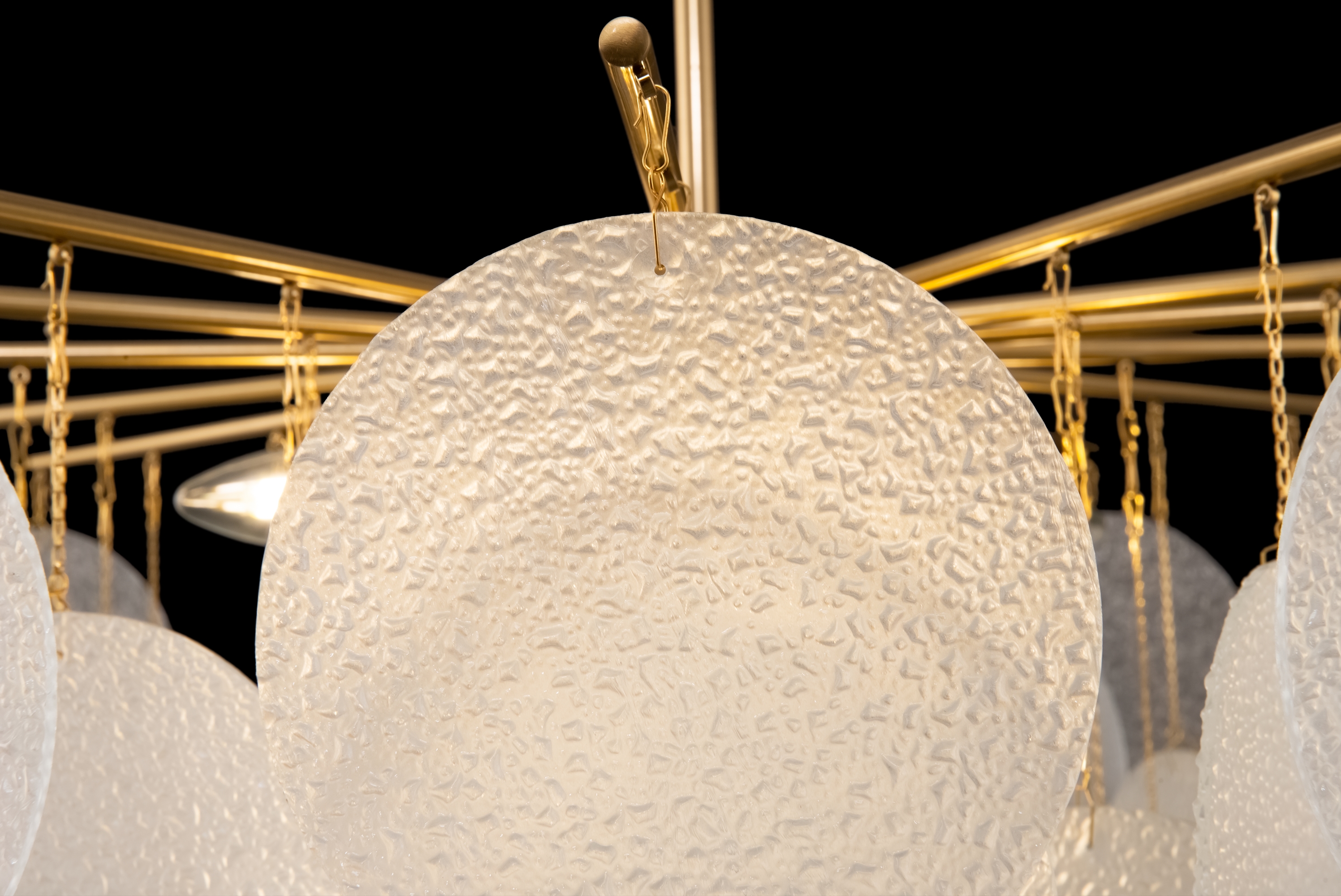 картинка Люстра Freya FR5104PL-08BS магазин pro-decor.kz являющийся официальным дистрибьютором в Казахстане картинка Люстра Freya FR5104PL-08BS от магазина pro-decor.kz