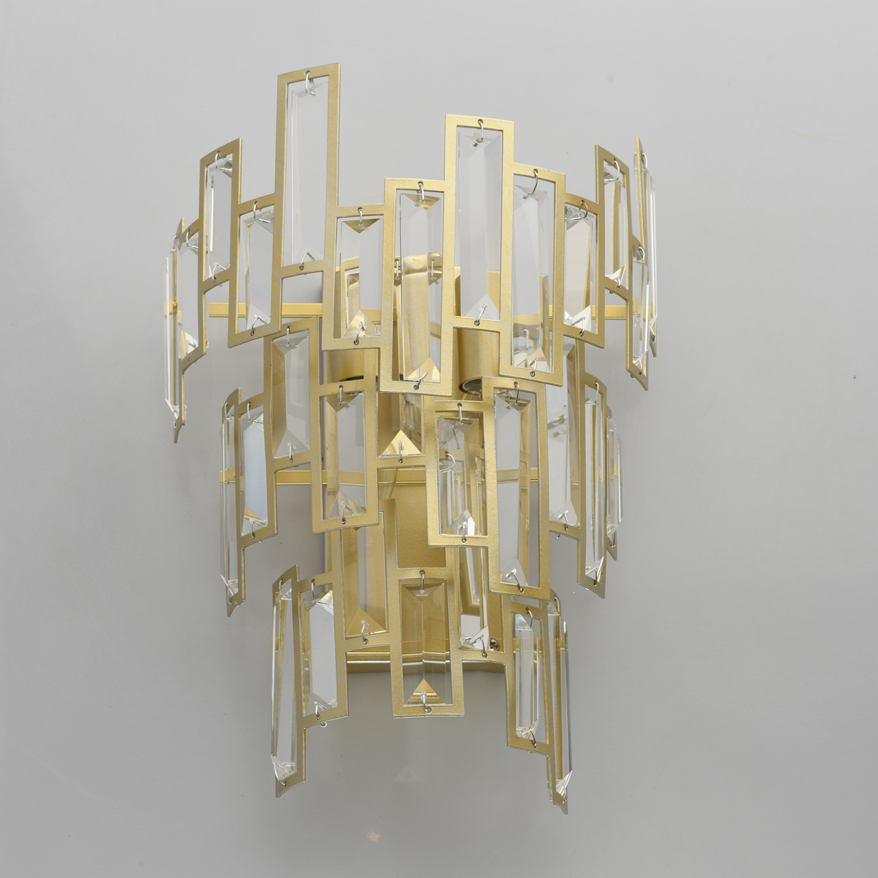 картинка Настенный светильник MW-Light Монарх 2 121020402 от магазина pro-decor.kz