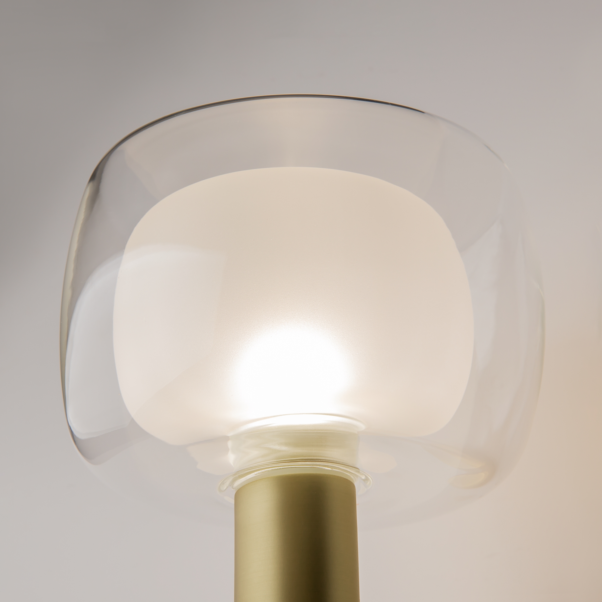 картинка Настенный светильник (бра) Maytoni MOD411WL-01G от магазина pro-decor.kz