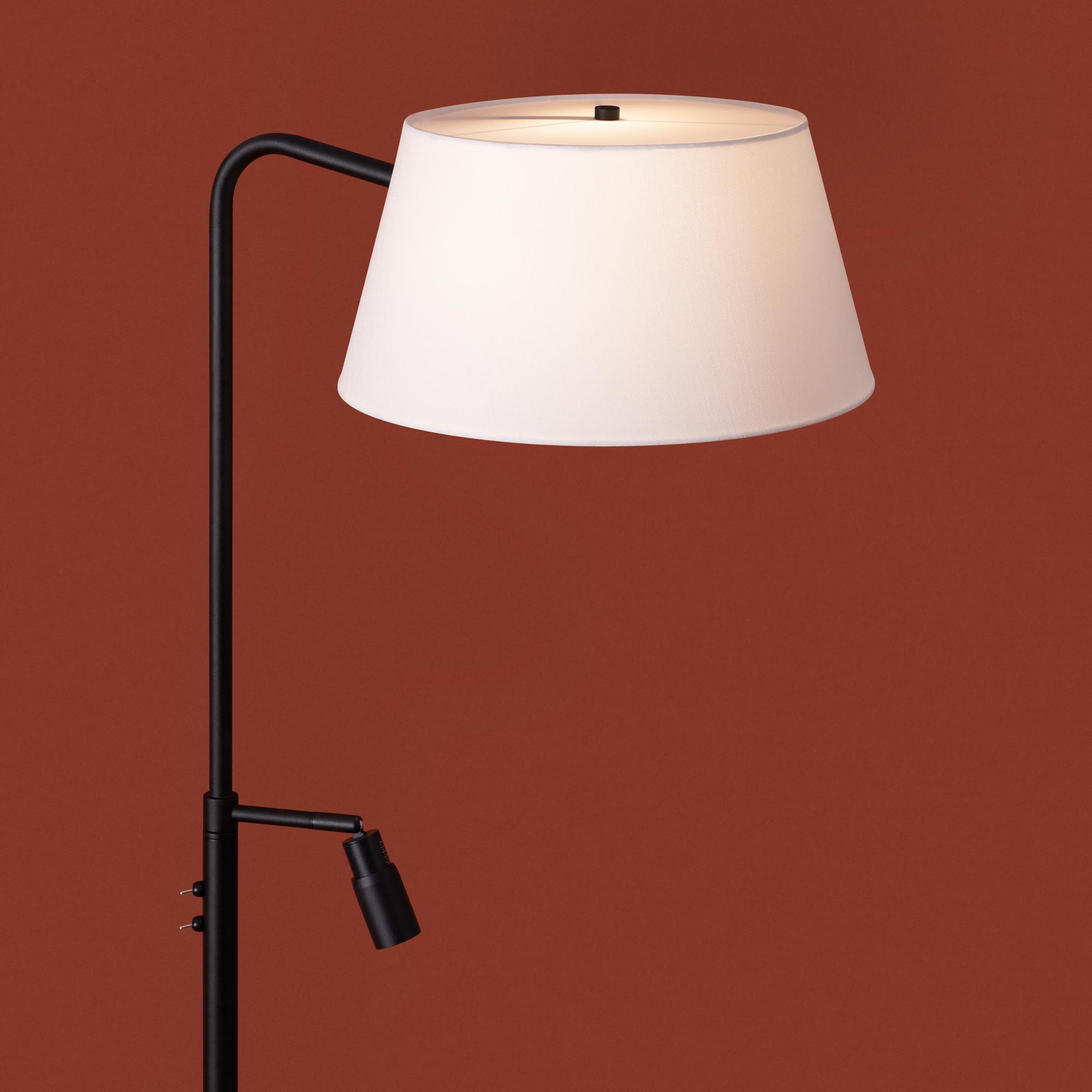 картинка Напольный светильник (торшер) Freya FR2066FL-L40B от магазина pro-decor.kz