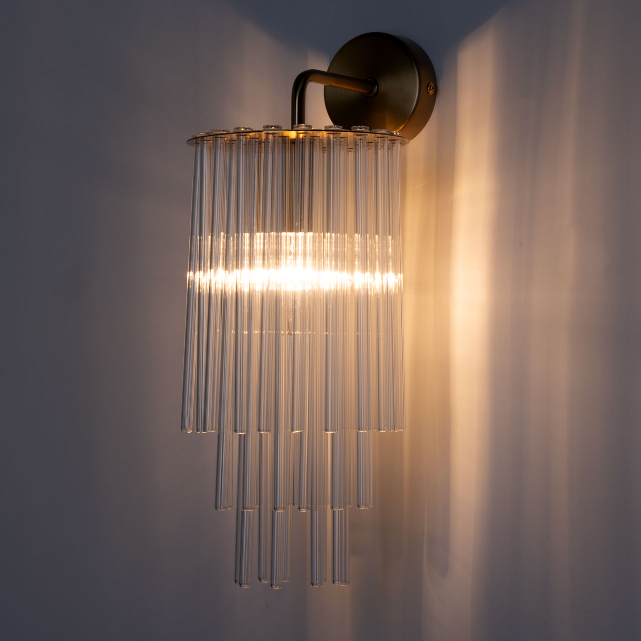 картинка 642028401 MW-light Аделард Настенный светильник от магазина pro-decor.kz